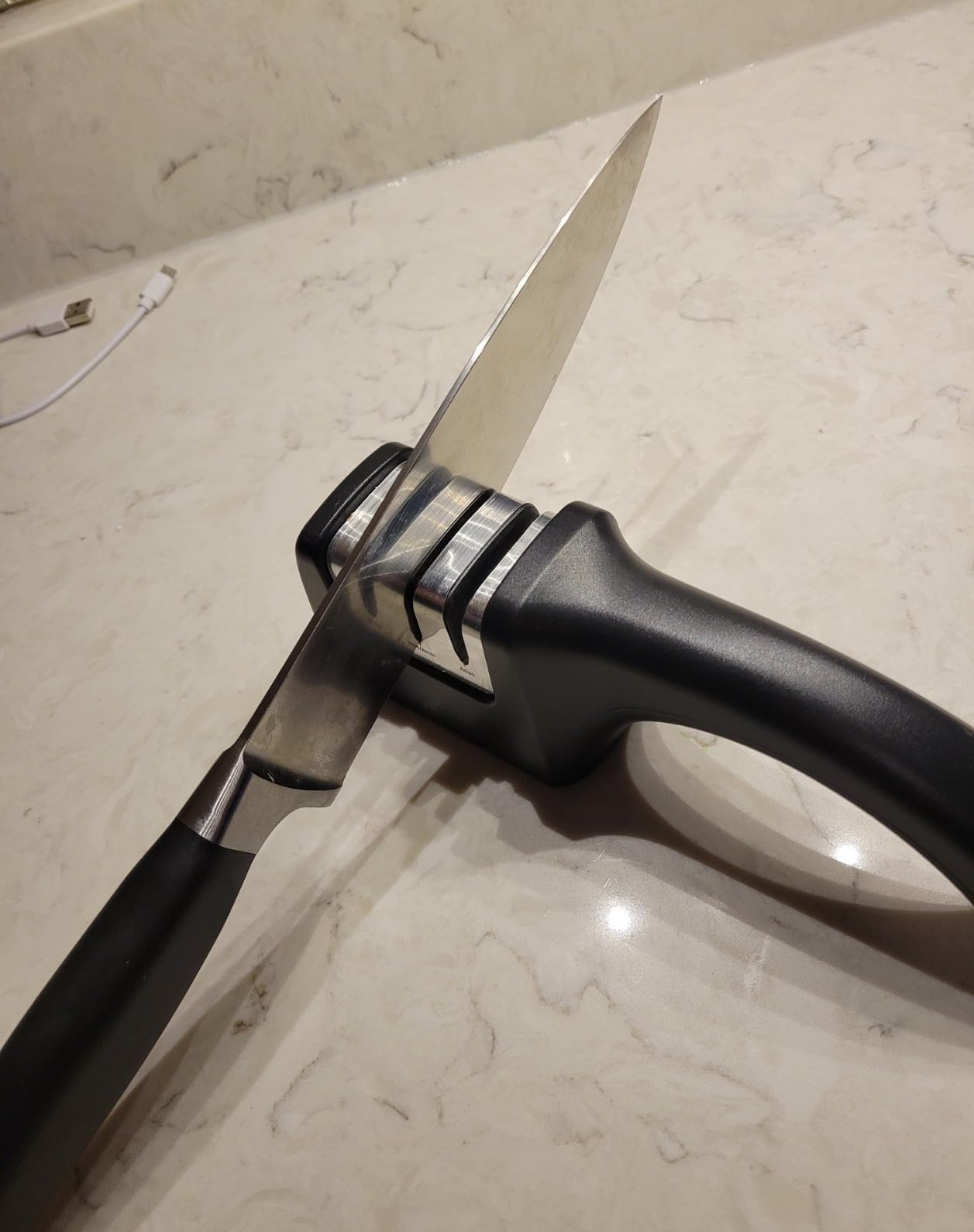 Chef'sChoice Manual Knife Sharpeners for 15- and 20-Degree Straight-Edge and Serrated Knives with Diamond Abrasives Precise Angle Control & Compact Footprint, 2-Stage, Gray customer photo 1
