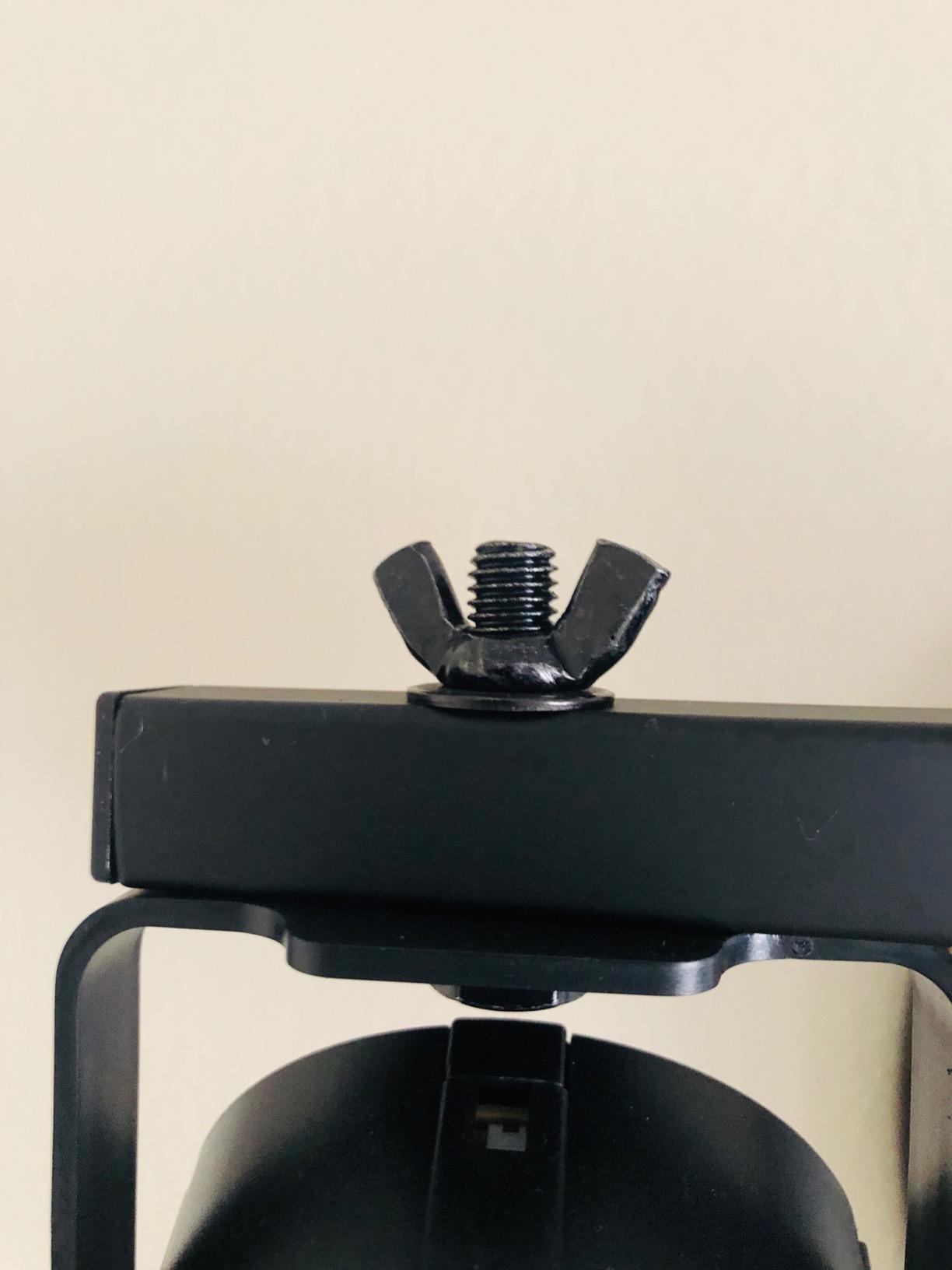 CHAUVET DJ CH06 Lightweight Lighting Stand w/T-Bar (50lb Capacity) customer photo 2