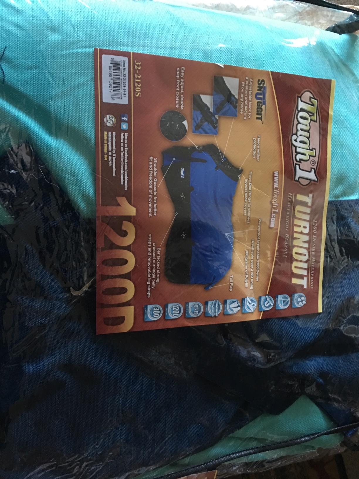 TOUGH1 1200D Turnout Blanket with SNUGGIT, 300-G, Burgundy, 78-in customer photo 1