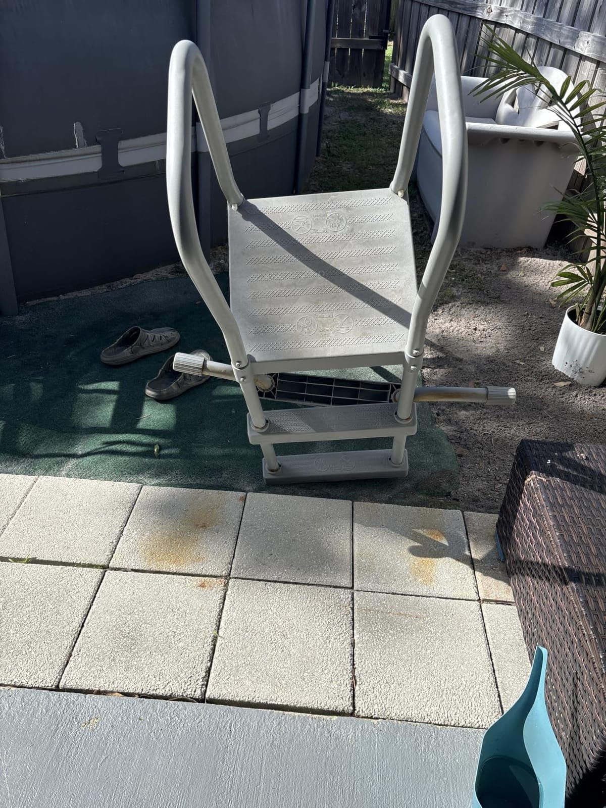 Bestway Flowclear 52 in. Pool Ladder customer photo 1
