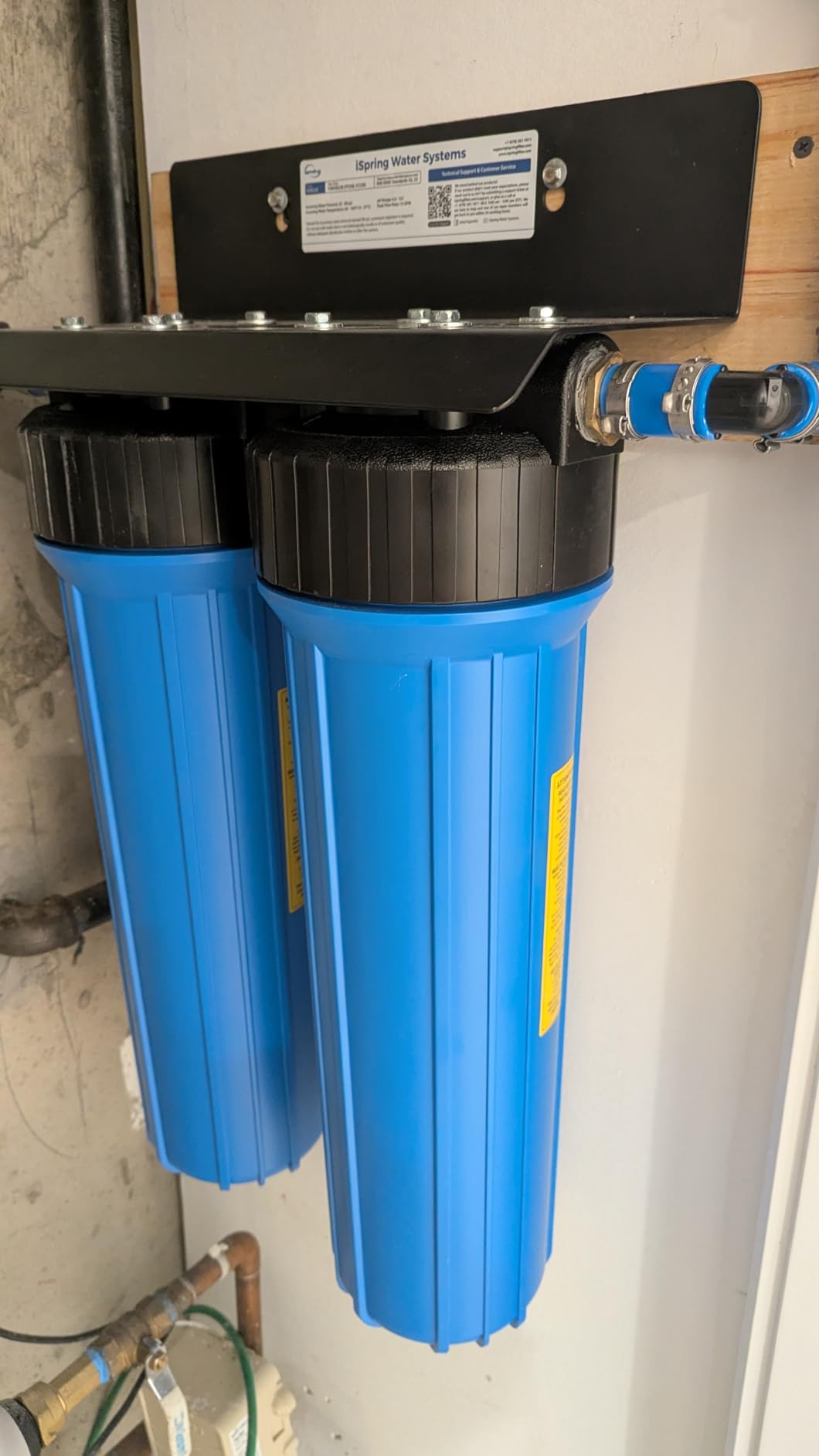 iSpring WGB22B 2-Stage Whole House Water Filtration System, 20” x 4.5” Sediment & Carbon Block Filters, Removes up to 99% Chlorine, Fine Sediment and Bad Taste Removal customer photo 1