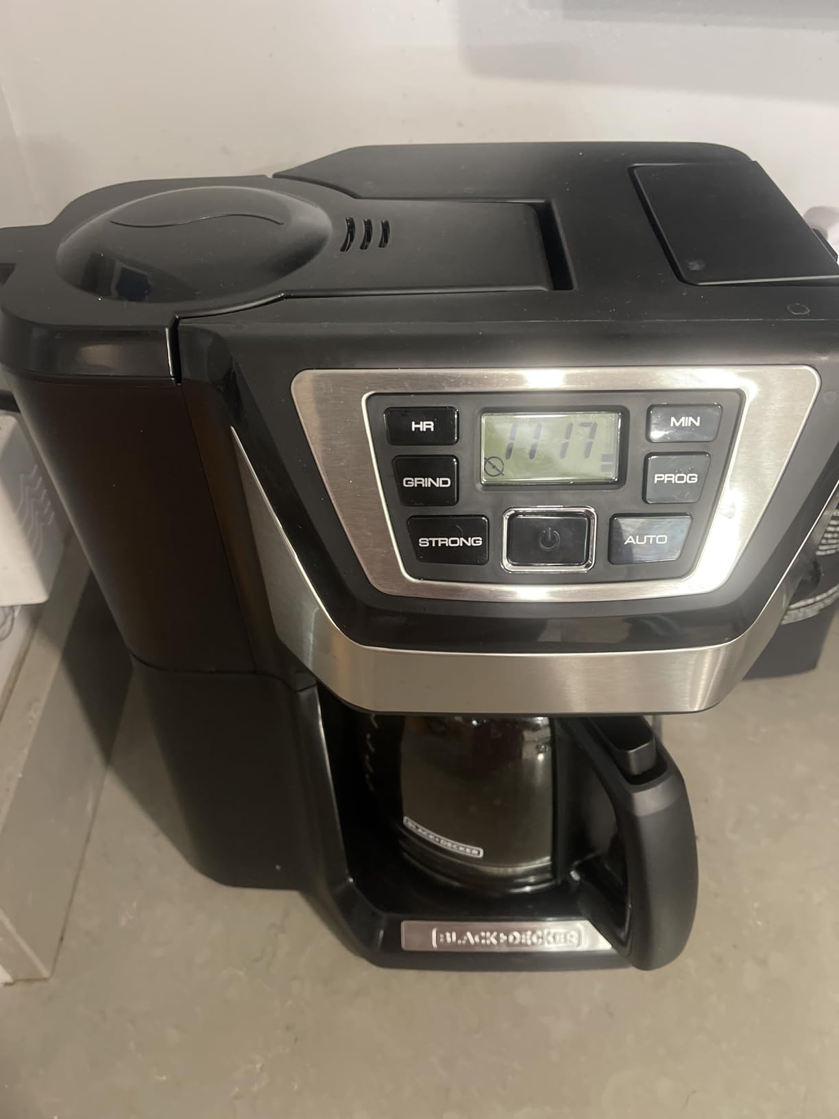 BLACK+DECKER 12-Cup Grind and Brew Coffee Maker customer photo 2
