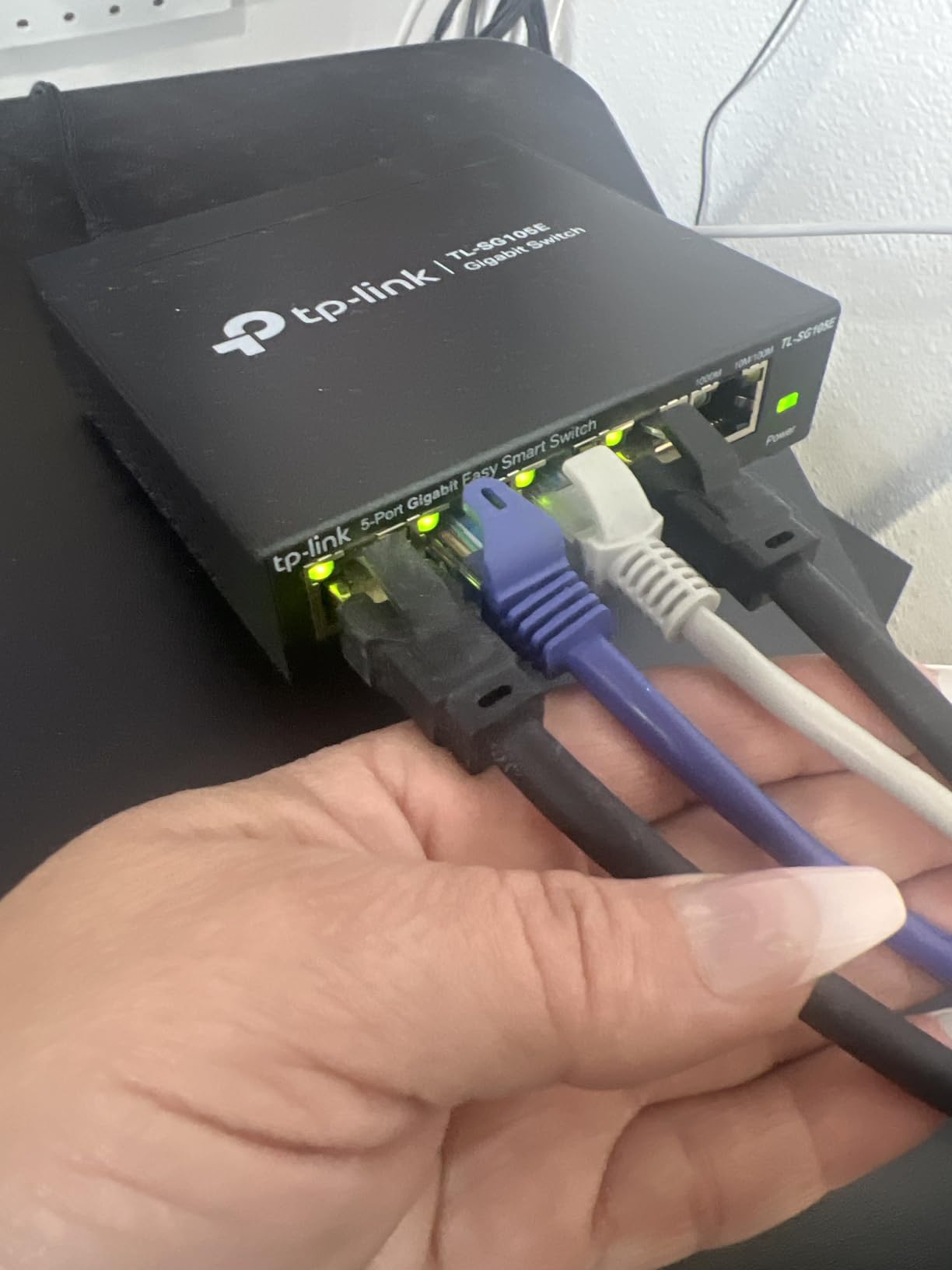 TP-Link 5-Port Gigabit Ethernet Easy Smart Switch| Plug and Play | Desktop | Sturdy Metal w/Shielded Ports | Limited Lifetime Replacement (TL-SG105E), Black… customer photo 2