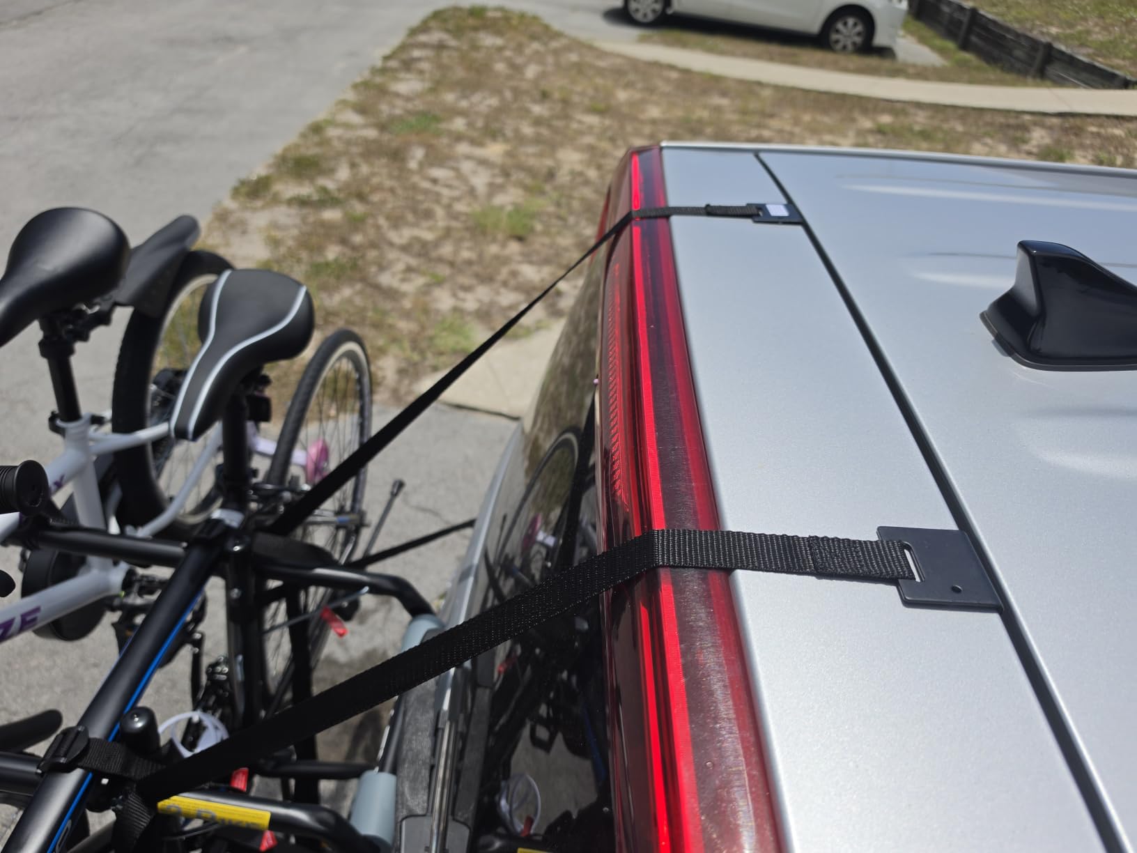 Allen Sports Deluxe 2-Bike Trunk Mount Rack, Model 102DN-R, Black customer photo 2