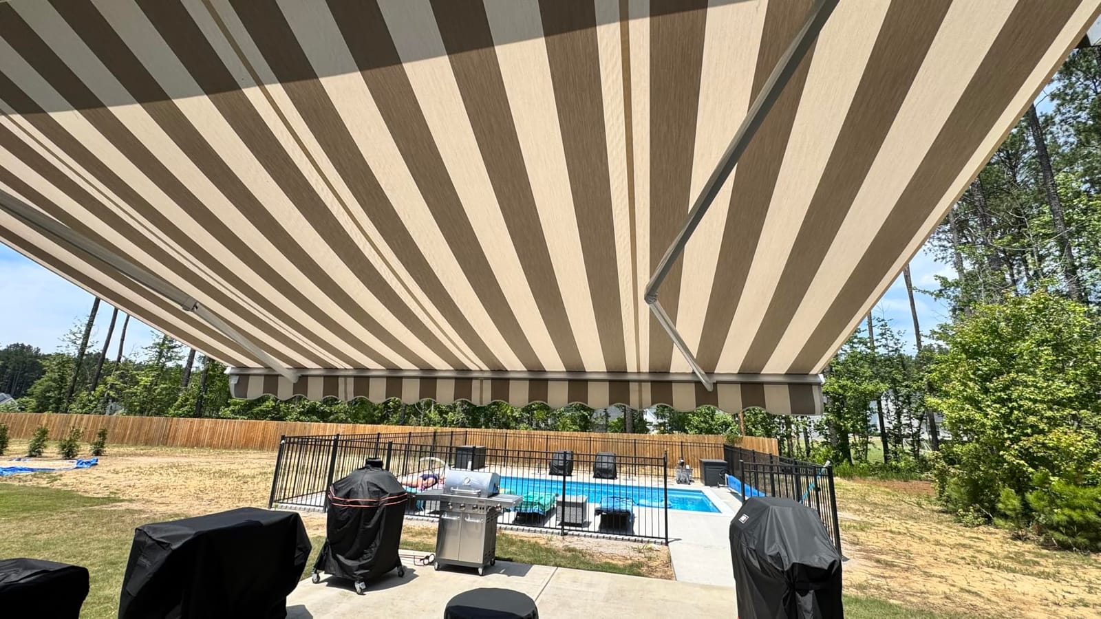 ADVANING 14'x10' Motorized Patio Retractable Awning | Luxury Series | Premium Quality, 100% Solution-Dyed European Acrylic UV Sun Shade, Color: Sunny Yellow Stripes, EA1410-A423H2 customer photo 2