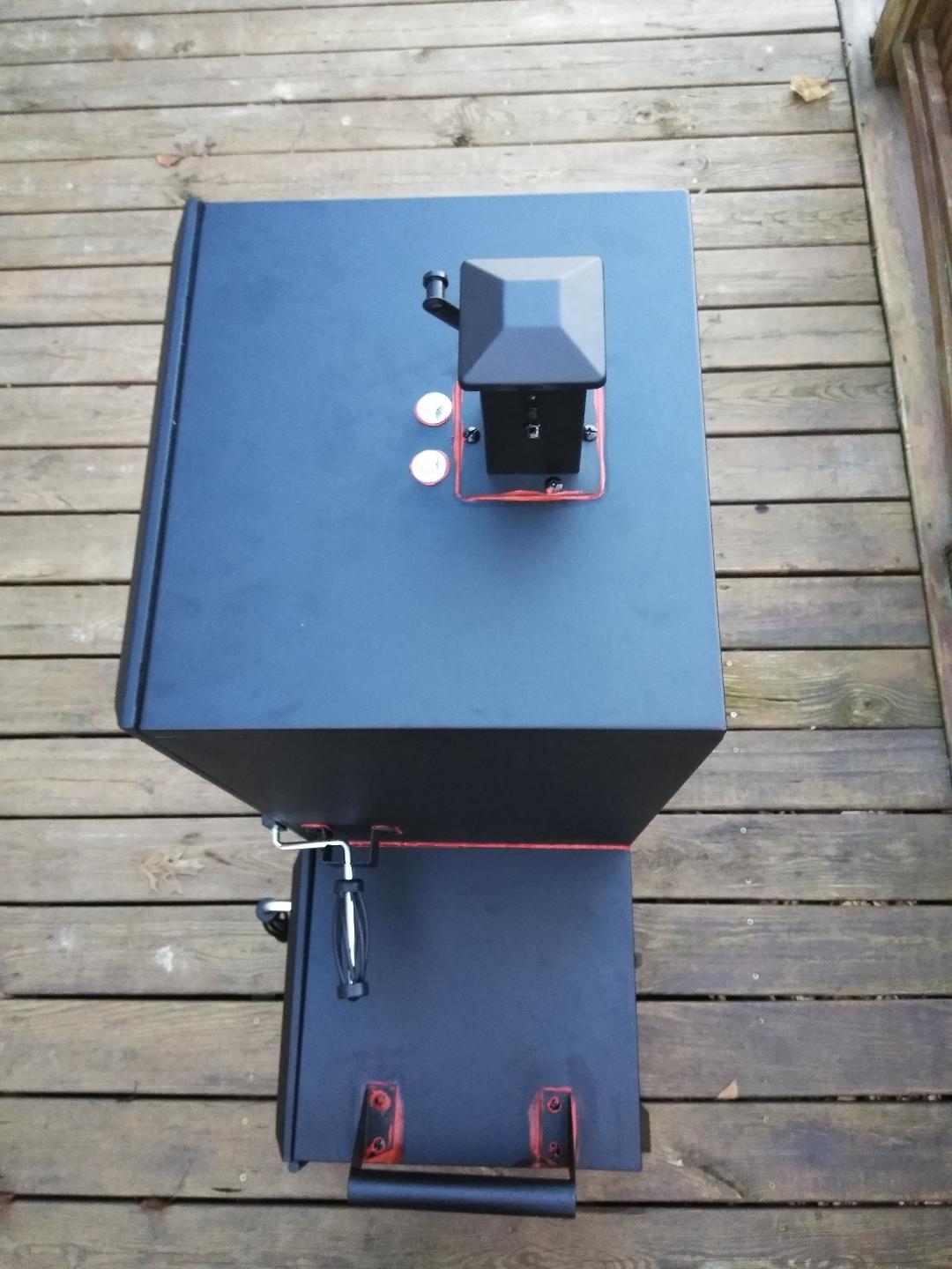 Dyna-Glo DGO1890BDC-D Wide Body Vertical Offset Charcoal Smoker,Black customer photo 2