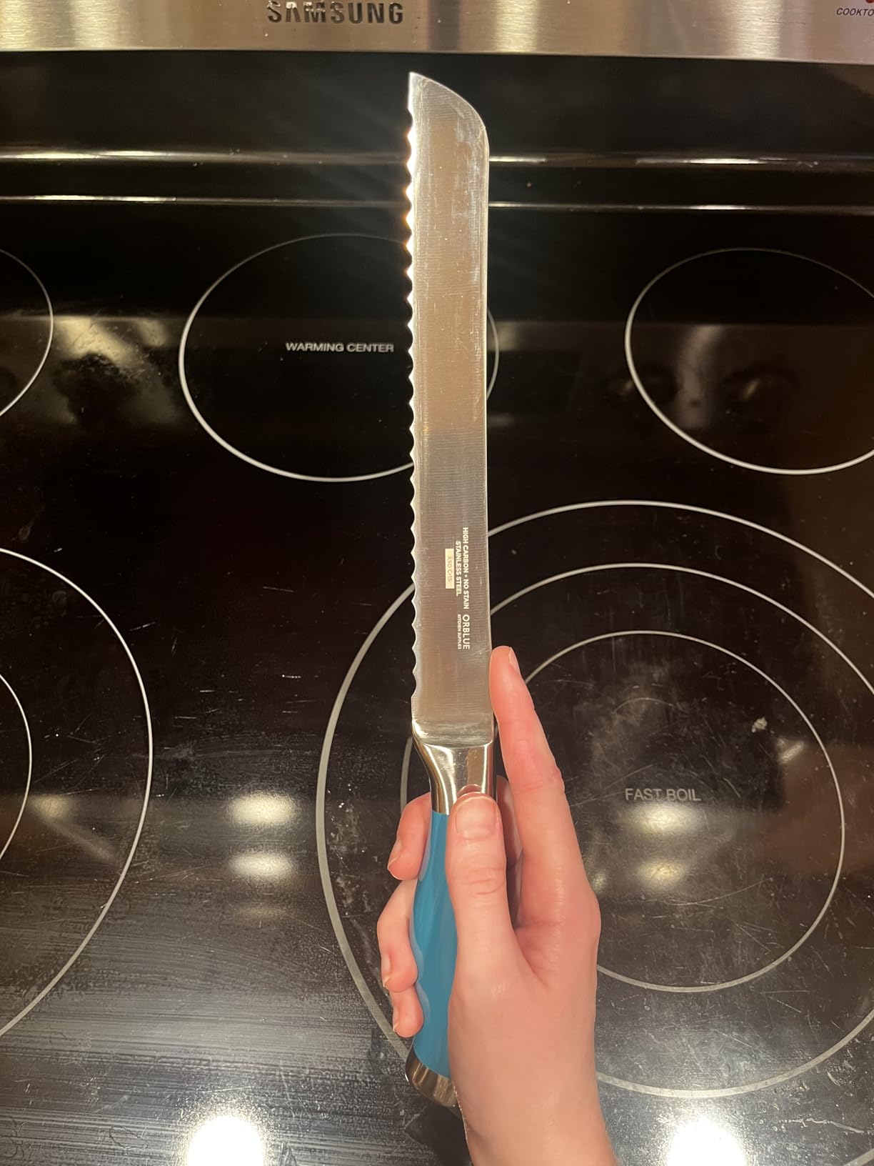 Orblue Serrated Bread Knife with Upgraded Stainless Steel Razor Sharp Wavy Edge - Bread Cutter Ideal for Slicing Homemade Bagels, Cake (8-Inch Blade with 5-Inch Handle) customer photo 1