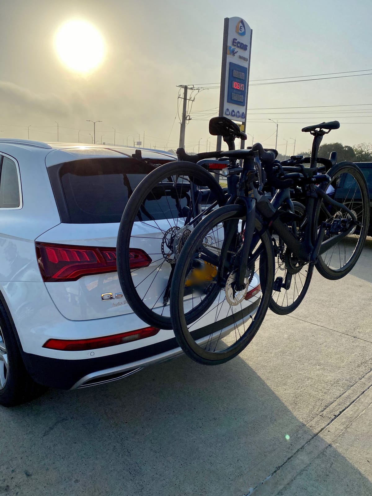 Yakima FullBack 3 Premium Trunk Bike Rack, Holds 3 Bikes, Tool-Free Installation, SuperCush ZipStrips, Foldable Arms, SKS Locks, Bottle Opener customer photo 2