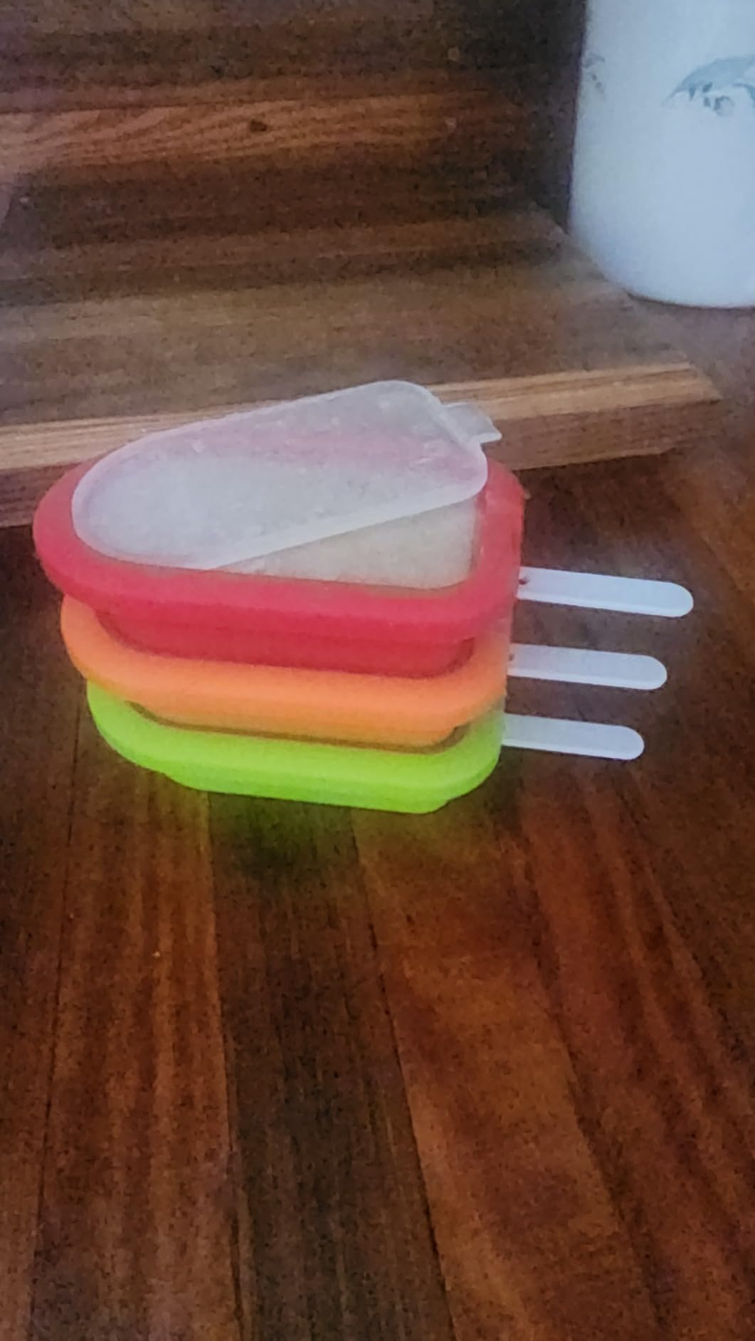 Lékué Set of 4 Stackable Popsicle Molds + Sticks & Lids | Homemade Freezer Ice Pops & Frozen Snacks | Flexible Platinum Silicone for Easy Fill & Unmold | Reusable & Dishwasher Safe| Multicolor customer photo 2