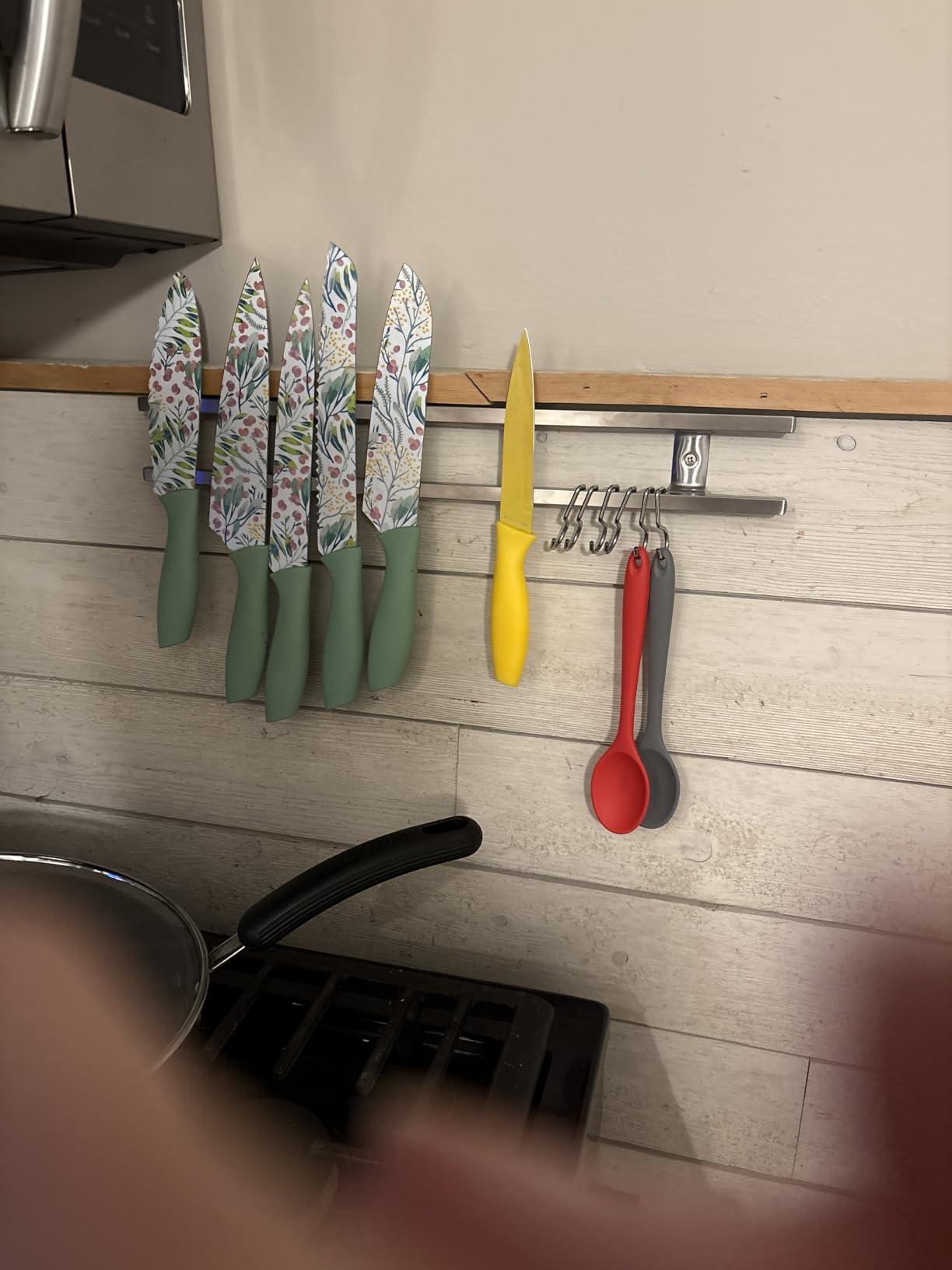 Magnetic Knife Holder for Wall - Stainless Steel Knife Magnetic Strip 18 Inch - Wall Knife Magnet Bar Rack With Hooks customer photo 1