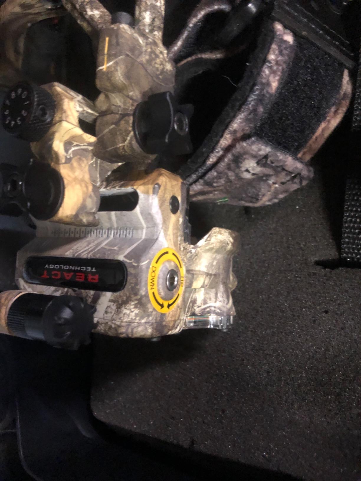 Trophy Ridge React H5 Bow Sight - 5 Pin Sight, Tool Less Windage and Elevation Adustability, 2nd Axis Leveling, Adjustable Click Light customer photo 1