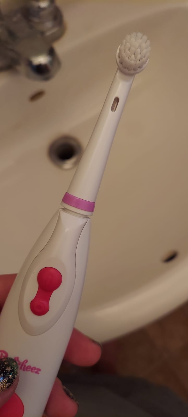 Brusheez Kids Electric Toothbrush Set customer photo 1