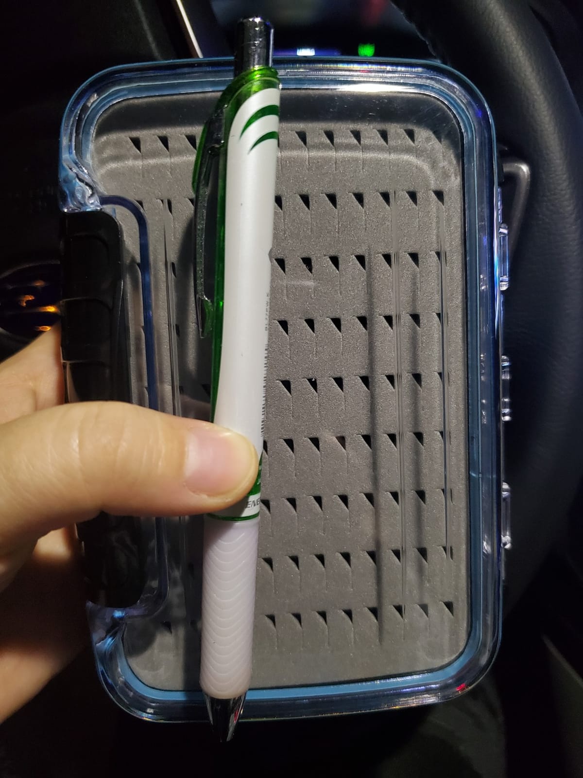 Dr.Fish Fly Fishing Box, Flies Storage Case Waterproof Silicone Double Sided Clam Fishing Jig Boxes Crappie Panfish Trout M customer photo 2