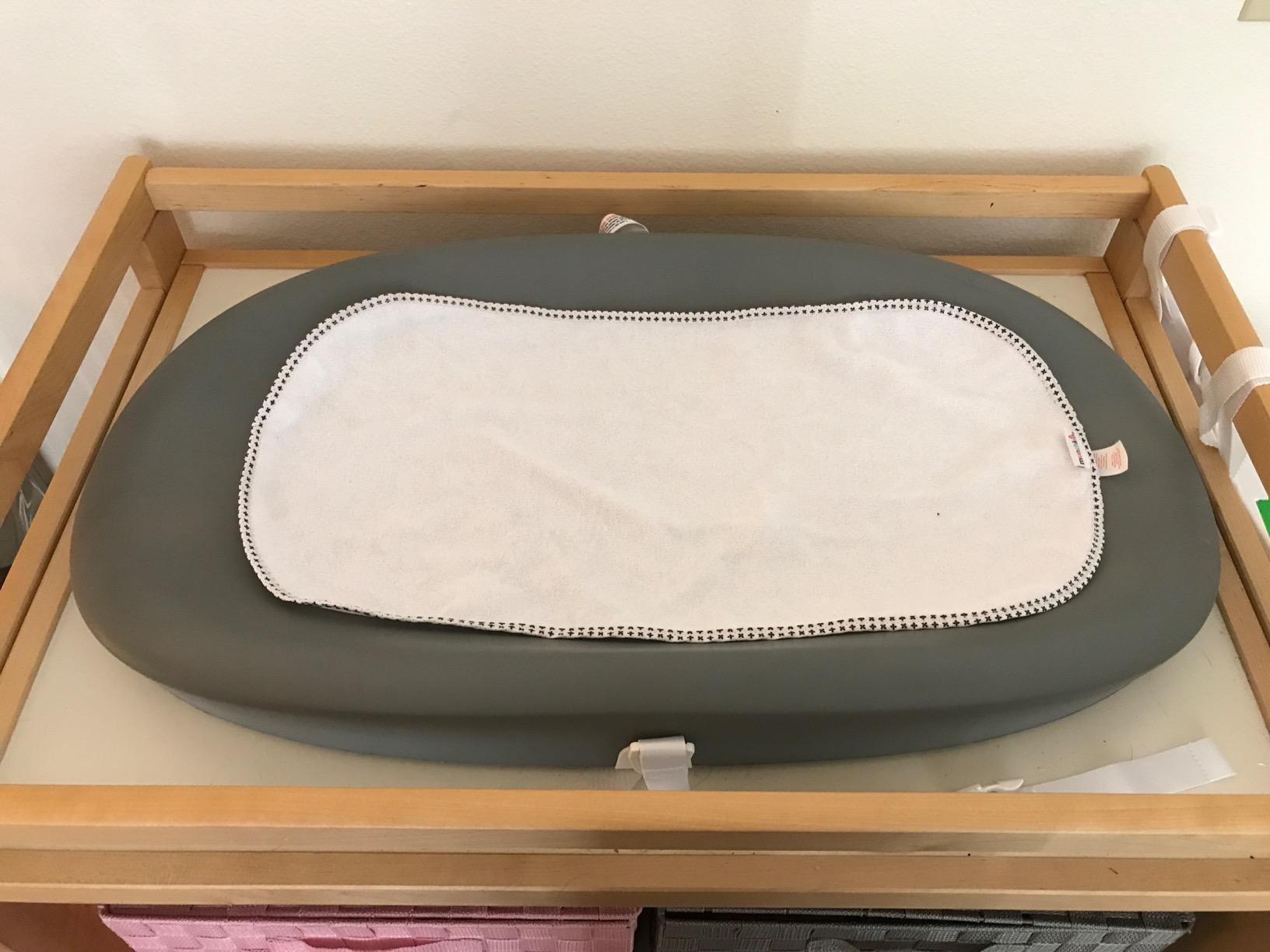 Hatch Grow Smart Changing Pad & Baby Scale (Grey) customer photo 1