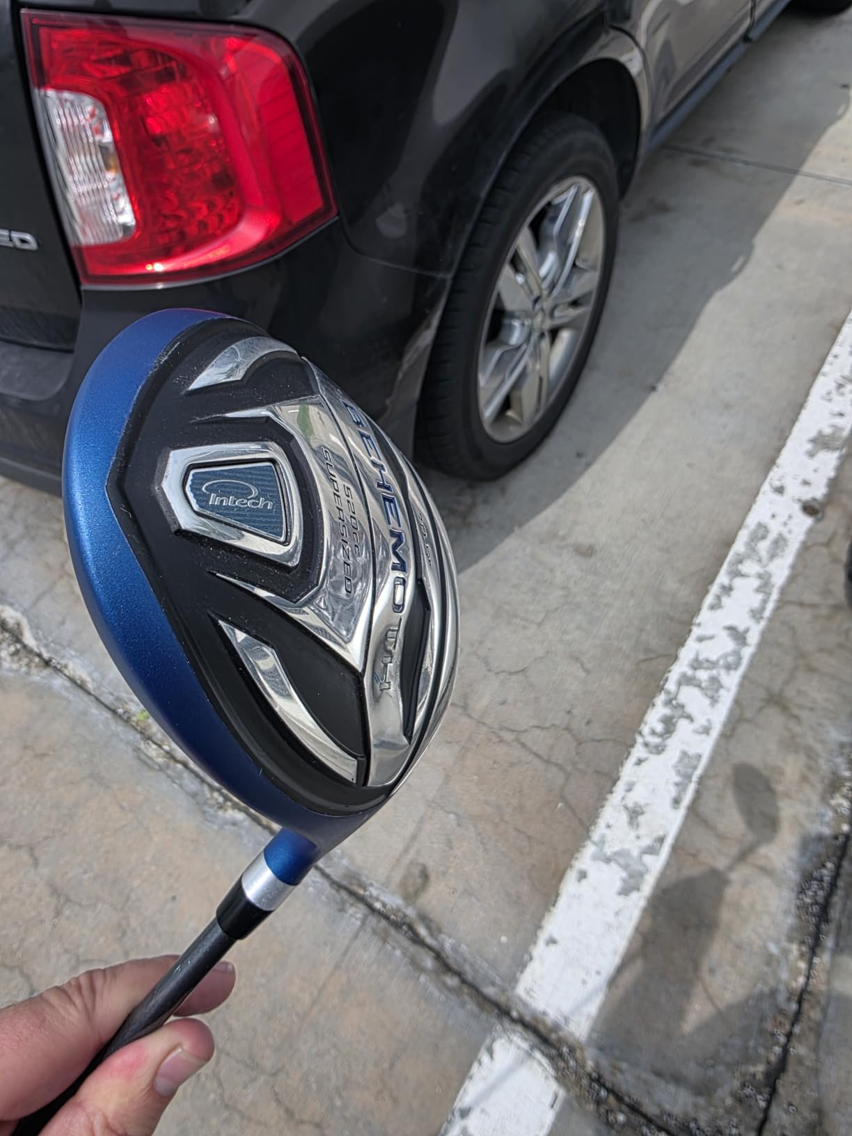 Intech Golf Illegal Non-Conforming Extra Long Distance Oversized Behemoth 520cc Driver customer photo 2