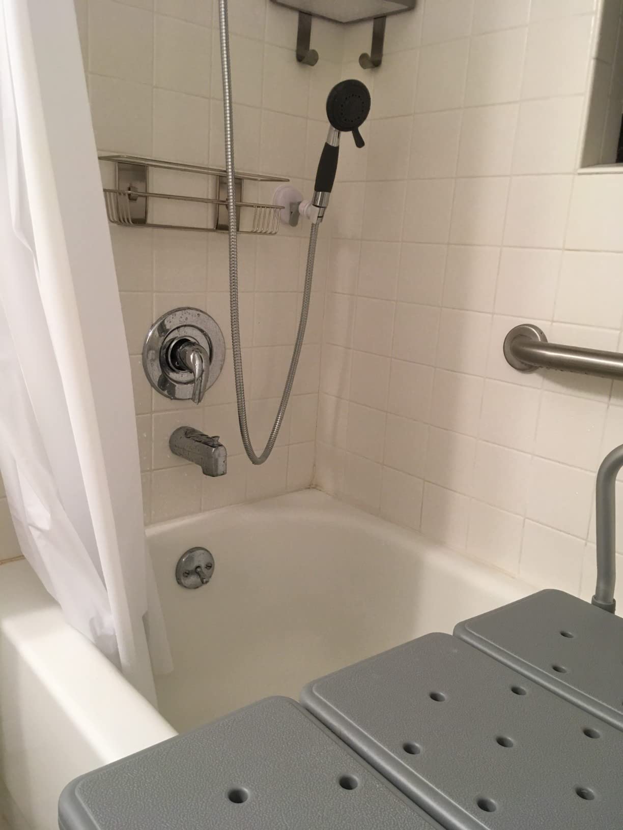 YOO.MEE ADA Handheld Shower, Fits Elderly and People Disabled in Action customer photo 2