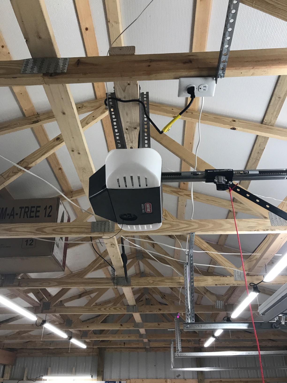 1.25-HP Ultra Quiet, Stealthdrive Belt Drive Garage Door Opener with Battery Back-Up customer photo 2