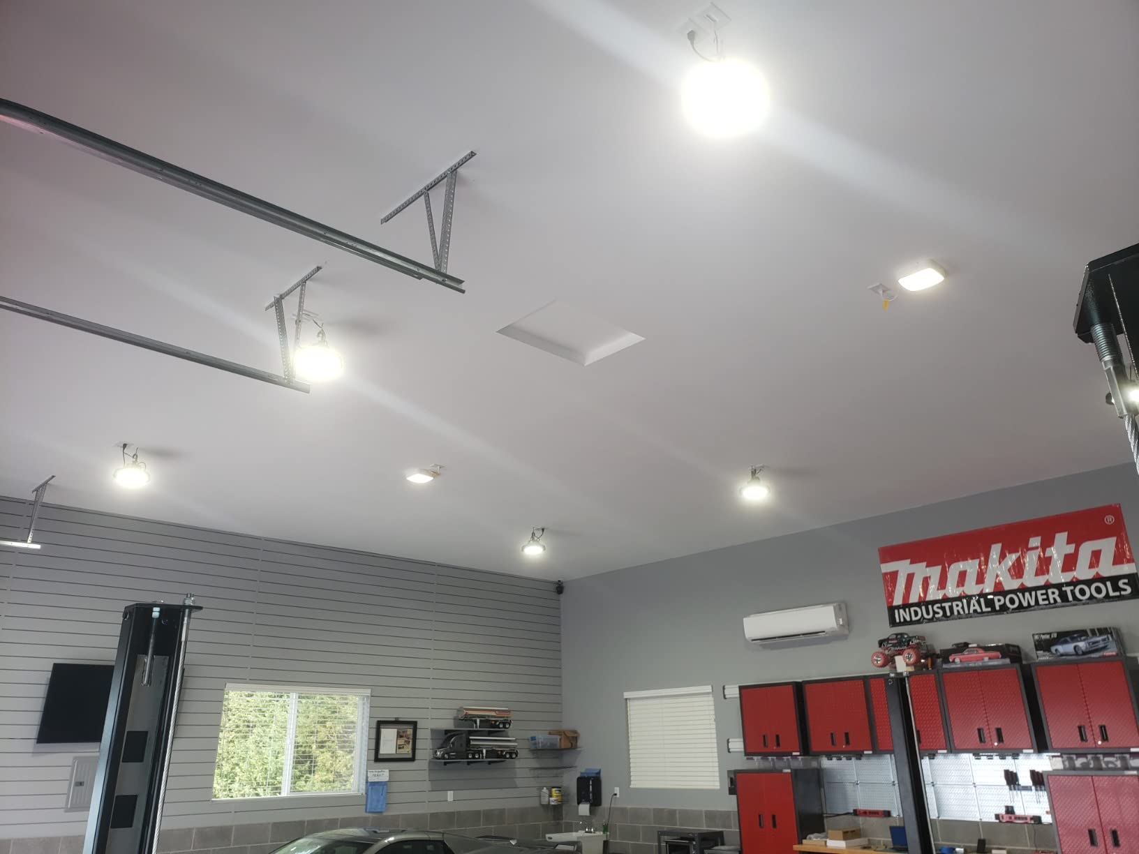 HYPERLITE UFO Led High Bay Light 150W 21,750lm 5000K 1-10V Dimmable High Bay Led Lights UL Listed US Hook 5' Cable Led High Bay Lights Alternative to 650W MH/HPS for Gym Factory Warehouse customer photo 1
