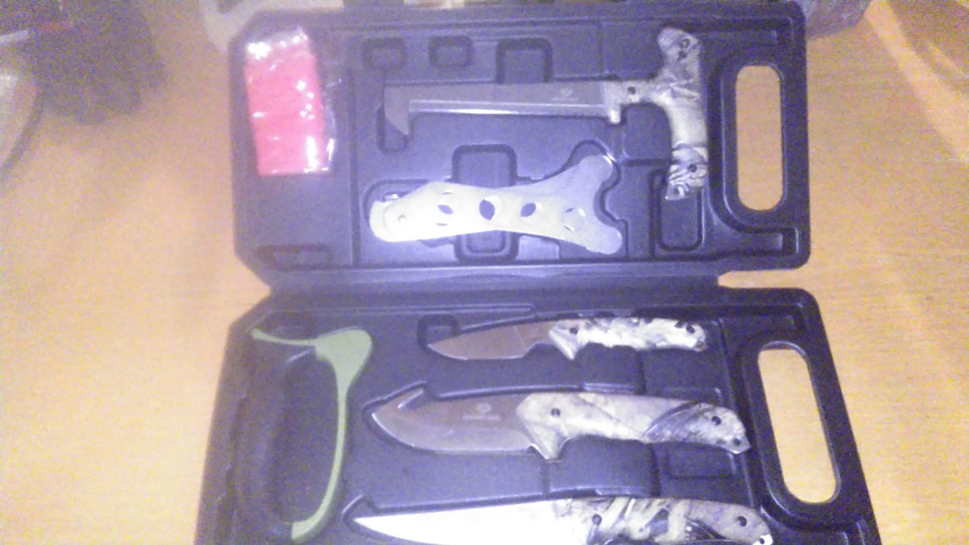 Mossy Oak Field Dressing Kit Hunting Deer Knife Set (8-Piece) customer photo 2