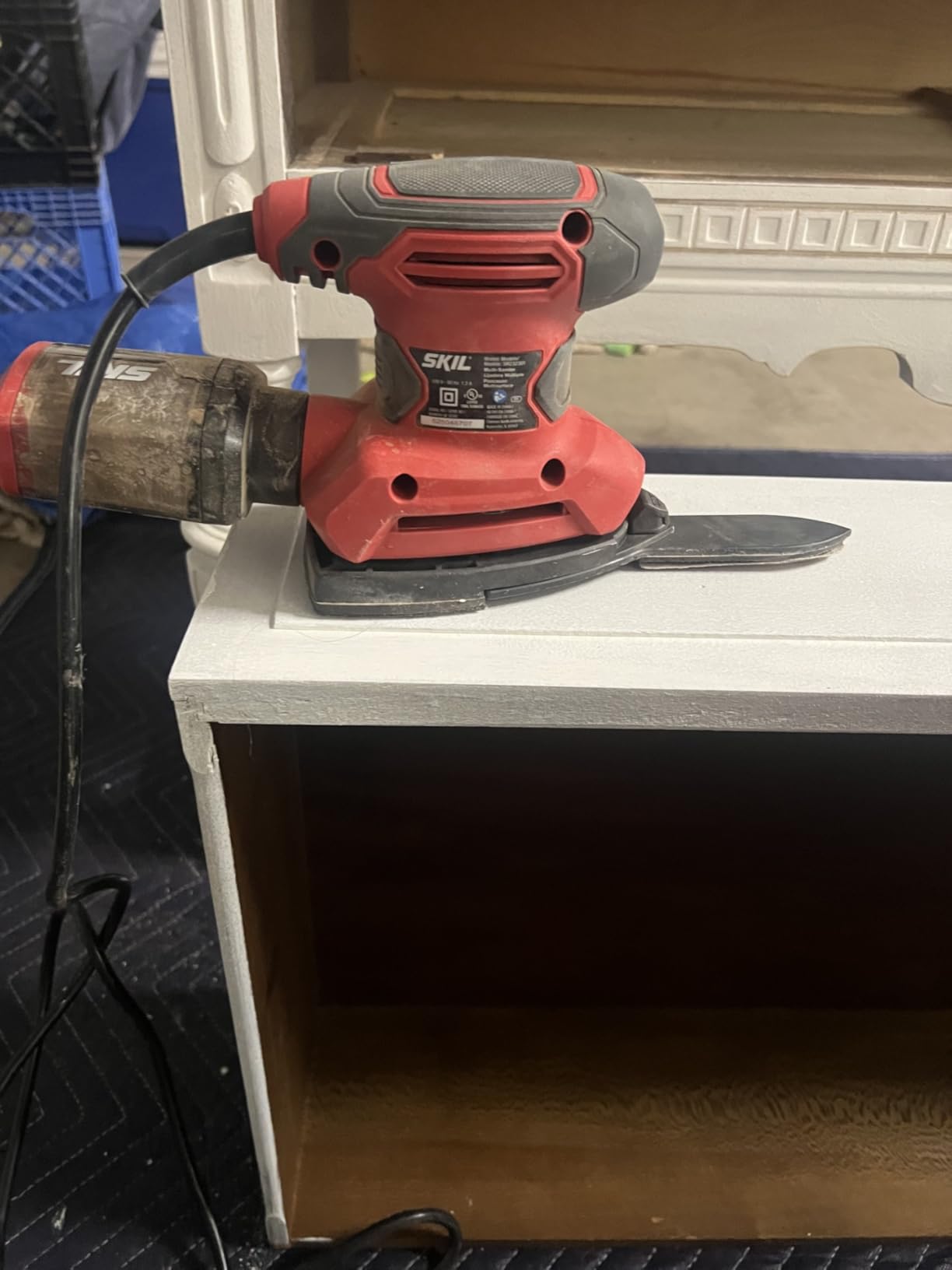SKIL Corded Multi-Function Detail Sander with Micro-Filter Dust Box 3 Additional Attachments & 12pc Sanding Sheet- SR232301 customer photo 1