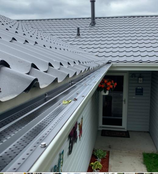 FlowGuard USA Made Professional DIY 5 Inch High Clearance 50-Year Gutter Cover System - Black - Aluminum Gutter Guards - 102 Feet - by FlexxPoint customer photo 1