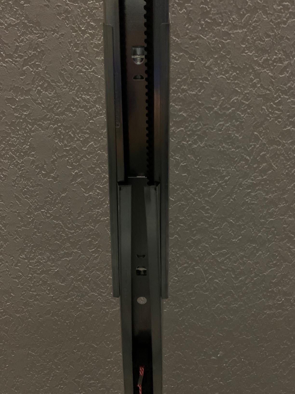 Genie SilentMax 1000 Garage Door Opener - Ultra-Quiet Belt Drive - Includes two 3-Button Pre-Programmed Remotes, Wall Console, Wireless Keypad, Safe T-Beams - Model 3042-TKH, 140V DC Motor customer photo 1