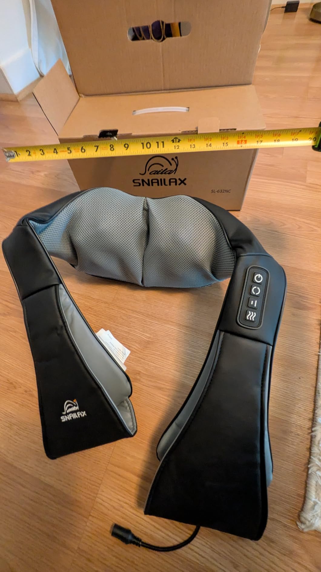 Snailax Cordless Shiatsu Neck and Shoulder Massager with Heat customer photo 1