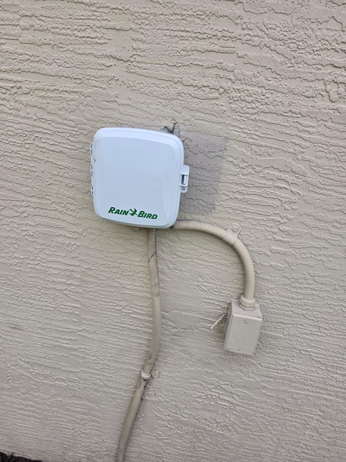 Rain-Bird ESP-TM2 Indoor Outdoor Irrigation WiFi Zone Controller Timer Box and Link Lnk WiFi Mobile Wireless Smartphone Upgrade Module Sprinkler System (12 Zone) customer photo 2
