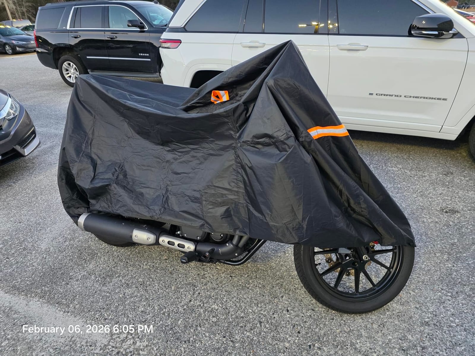Motorcycle Cover All Season,Universal Weather Quality Waterproof Sun Outdoor Protection Scooter Shelter Tear Proof Night Reflective & Lock-Holes Storage Bag Fits up to 105
