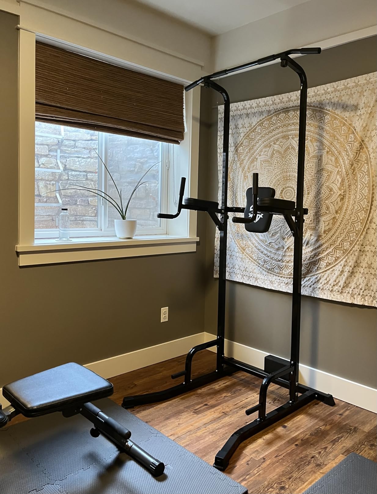 SPORTSROYALS Free Standing Pull Up Bar, Power Tower for Home Gym Training | Sturdy Free Standing Workout Station for Pull-Ups, Dips, Leg Raises and Full-Body Home Gym Strength Training customer photo 1