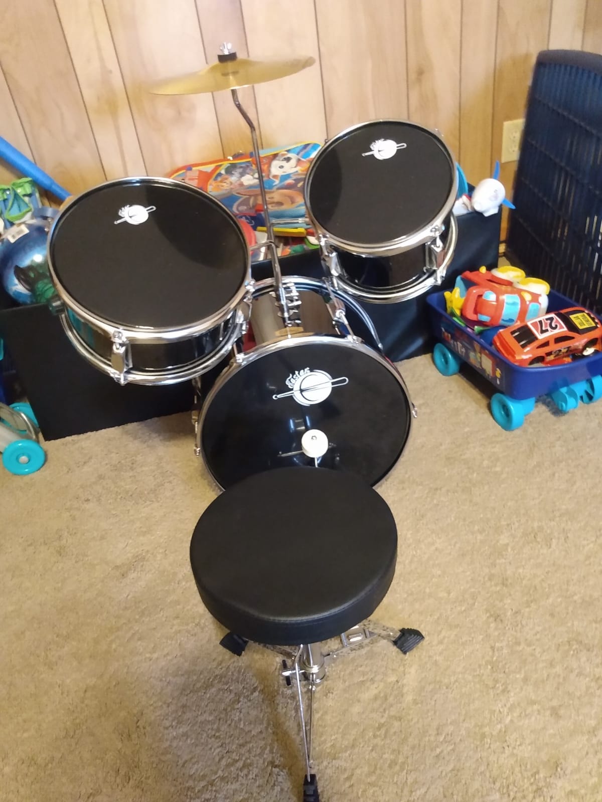Kids Drum Set Eastar 3-Piece for Beginners, 14 inch Drum Kit with Adjustable Throne, Cymbal, Pedal & Two Pairs of Drumsticks, Junior Drum Set with Bass Tom Snare Drum, Metallic Sky Blue customer photo 1