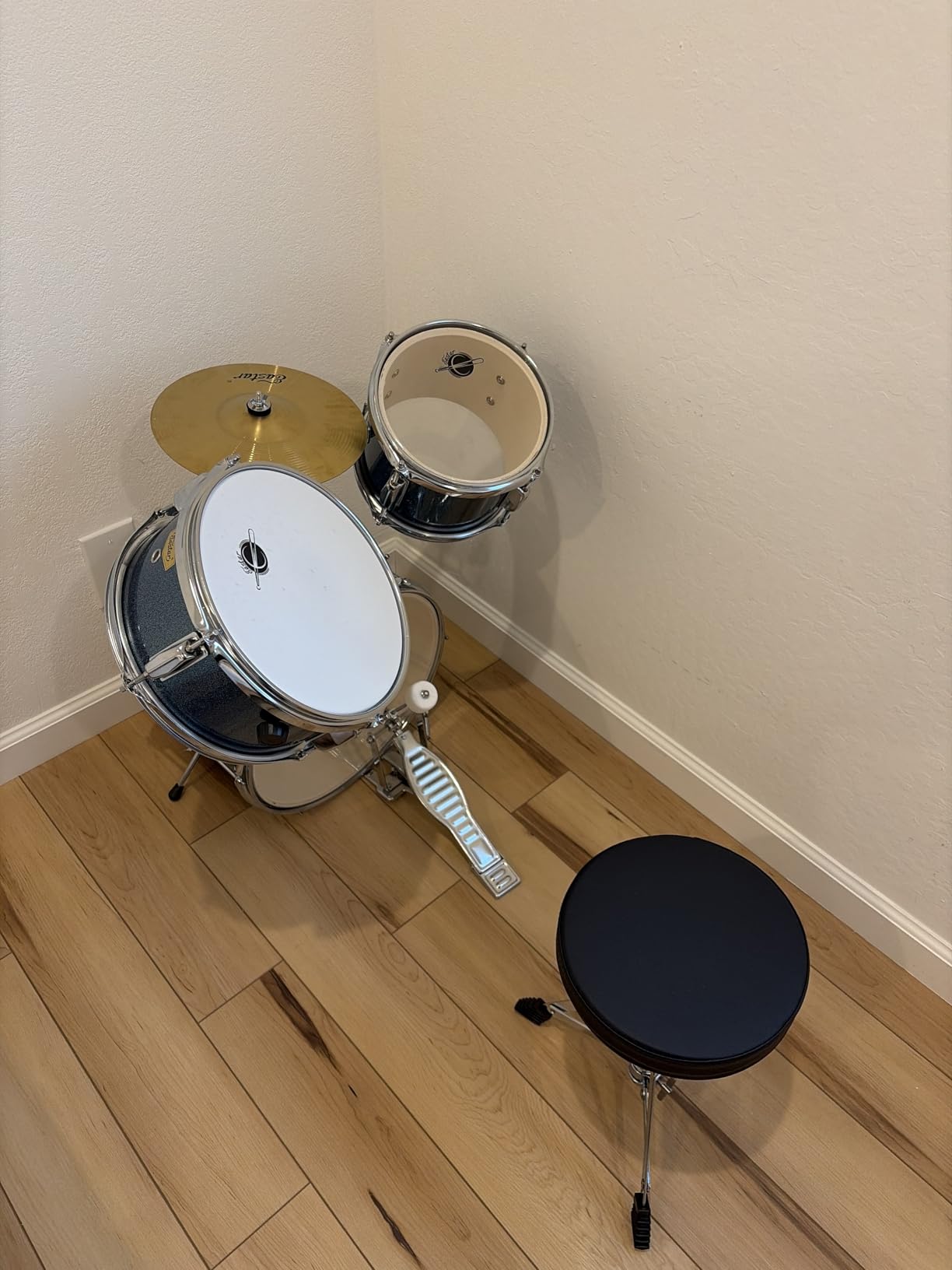 Kids Drum Set Eastar 3-Piece for Beginners, 14 inch Drum Kit with Adjustable Throne, Cymbal, Pedal & Two Pairs of Drumsticks, Junior Drum Set with Bass Tom Snare Drum, Metallic Sky Blue customer photo 2