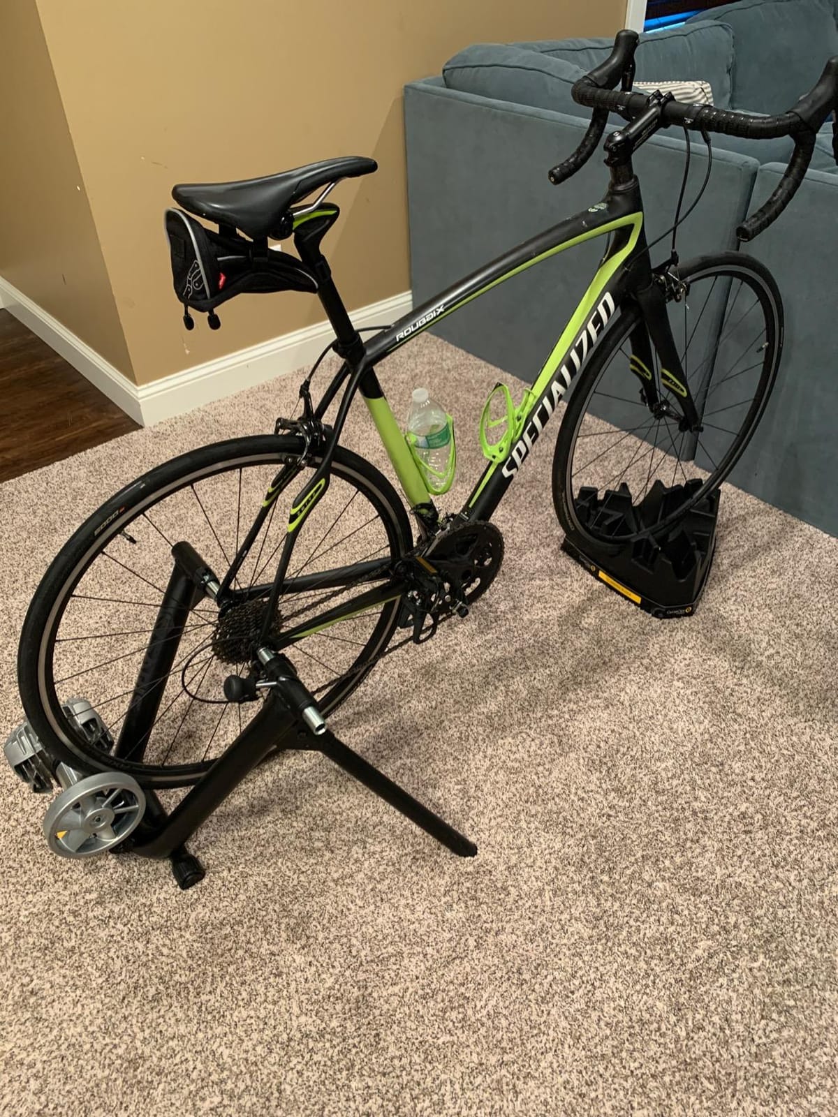 Saris Fluid2 Indoor Bike Trainer, Smart Equipped Option, Fits Road and Mountain Bikes, Compatible with Zwift App customer photo 2