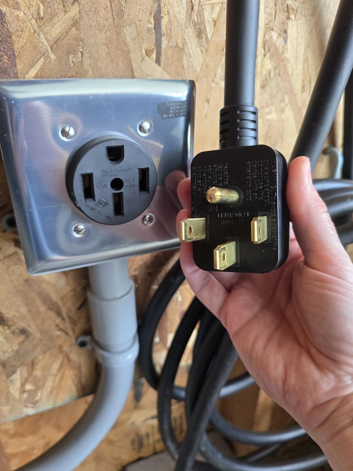 ChargePoint HomeFlex Level 2 EV Charger J1772 - NEMA 14-50 Plug customer photo 2