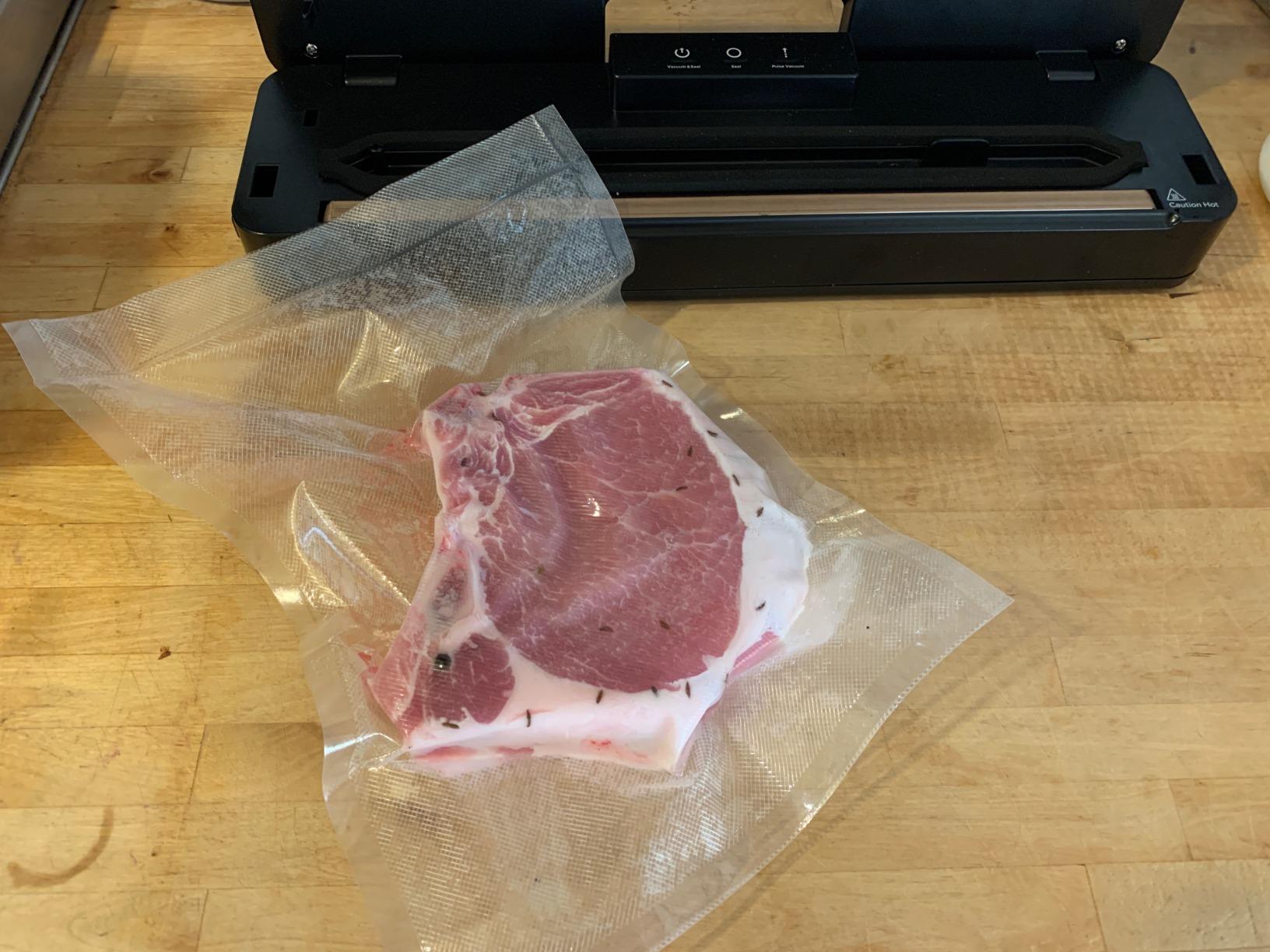 Anova Culinary Vacuum Sealer, Slim & Compact, Includes 10 Pre-Cut Bags (BPA-Free), Wet & Dry Dual Food Vacuum Sealer Machine for Sous Vide and Long-Term Storage, 2-Year Warranty customer photo 2