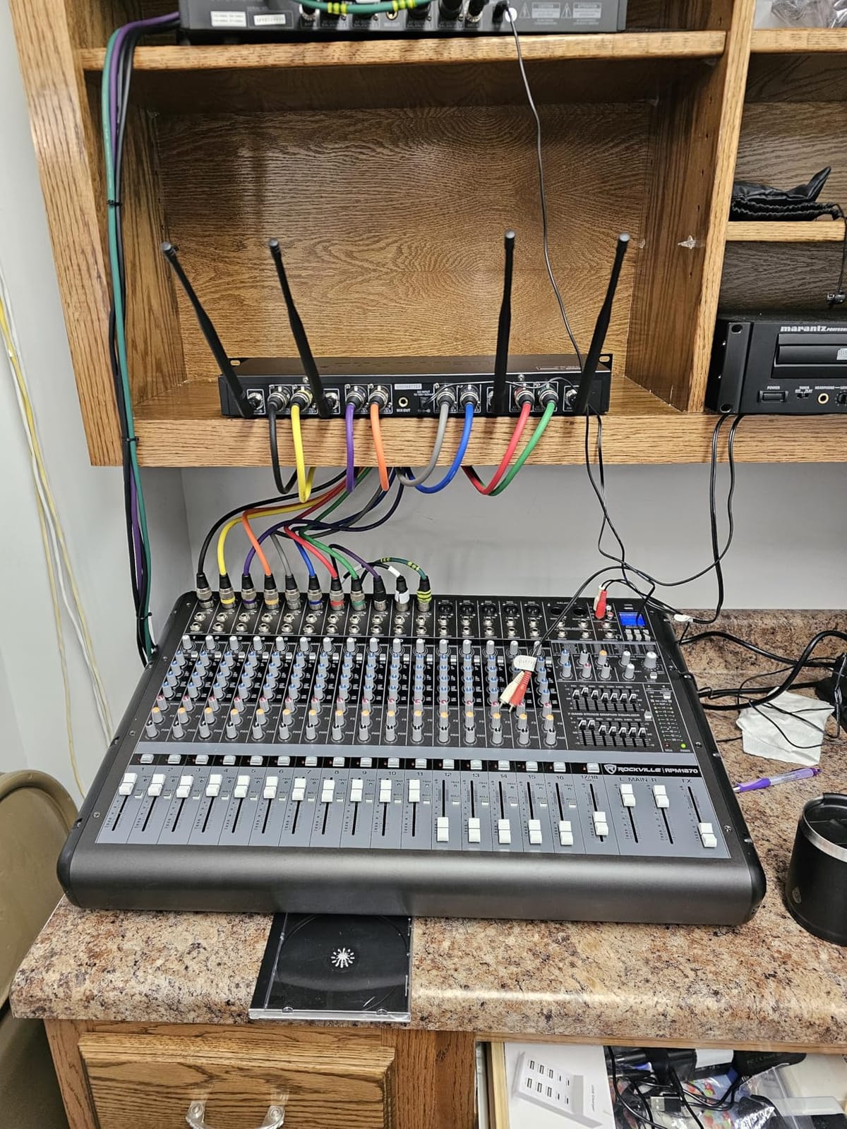 Rockville RPM1870 6000W Powered Mixer 18-Channel, USB/Bluetooth, 18 XDR2 Mic Preamps, 24-Bit Effects, Dual 7-Band EQ, for Live Sound and Events customer photo 1