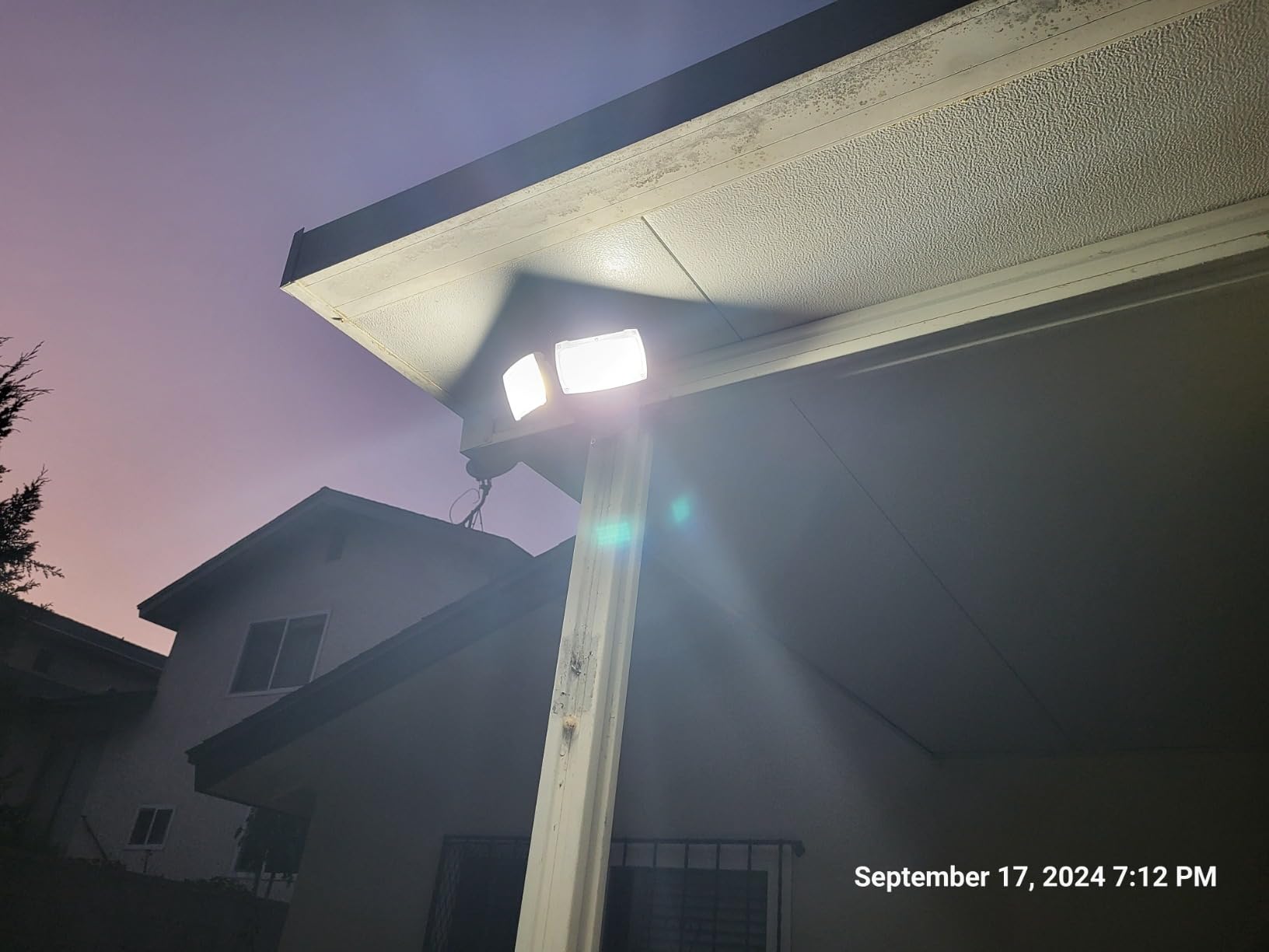 LEPOWER 28W Flood Lights Outdoor - 3000LM Brightness LED Security Lights customer photo 1
