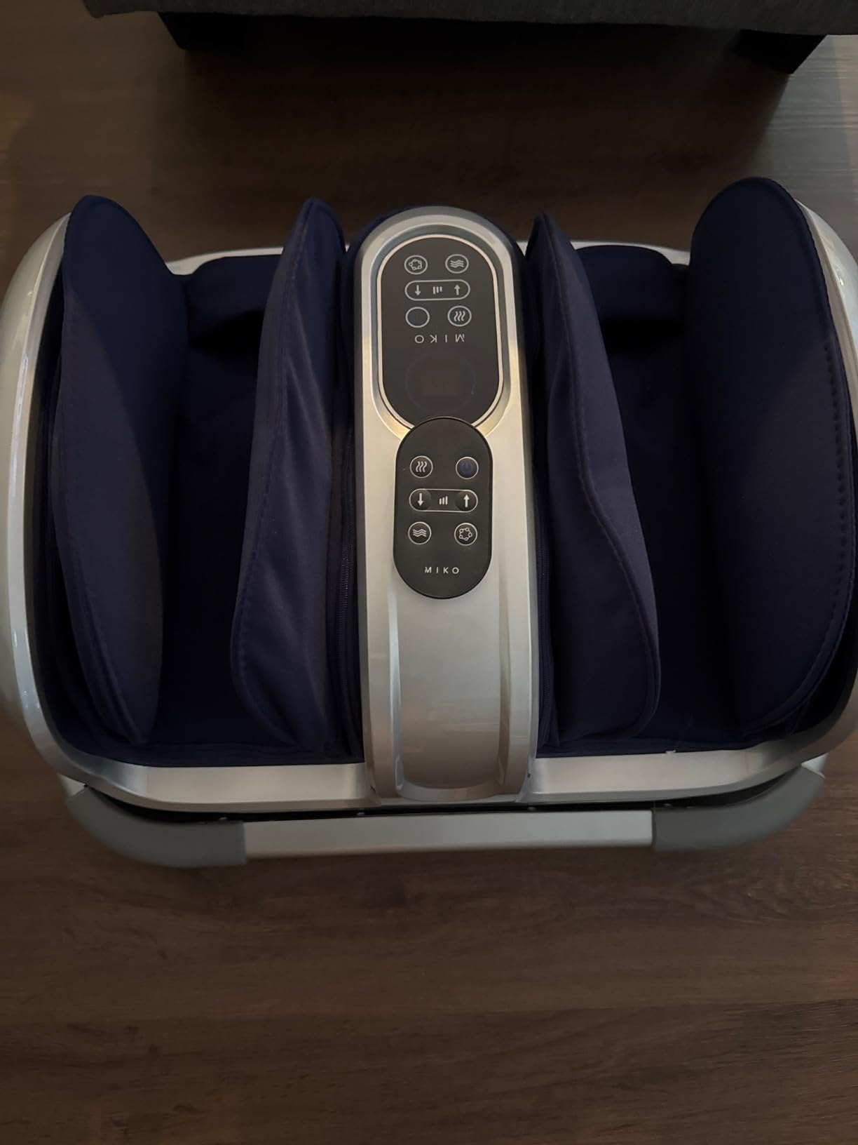 MIKO Shiatsu Foot, Leg and Calf Massager with Heat customer photo 2