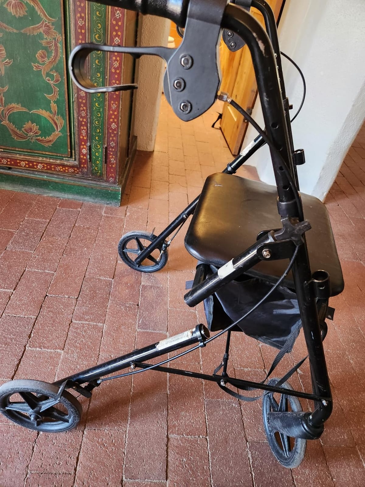 Medline Aluminum Rollator Walker, Burgundy, 300 lb. Weight Capacity, 8” Wheels, Adjustable Height Handle, Padded Seat & Backrest, Rolling Walker for Seniors and Mobility Impaired customer photo 1