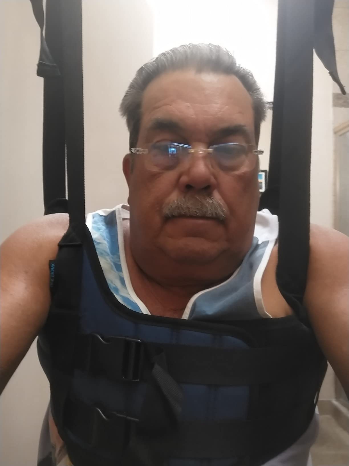 Back Stretcher, Lumbar Traction Device, Spine Decompression Belt for Pain Relief, Spinal Back Stretcher Belt, Thoracic Spinal Decompression Harness, Portable Stretching Device (Medium) customer photo 2