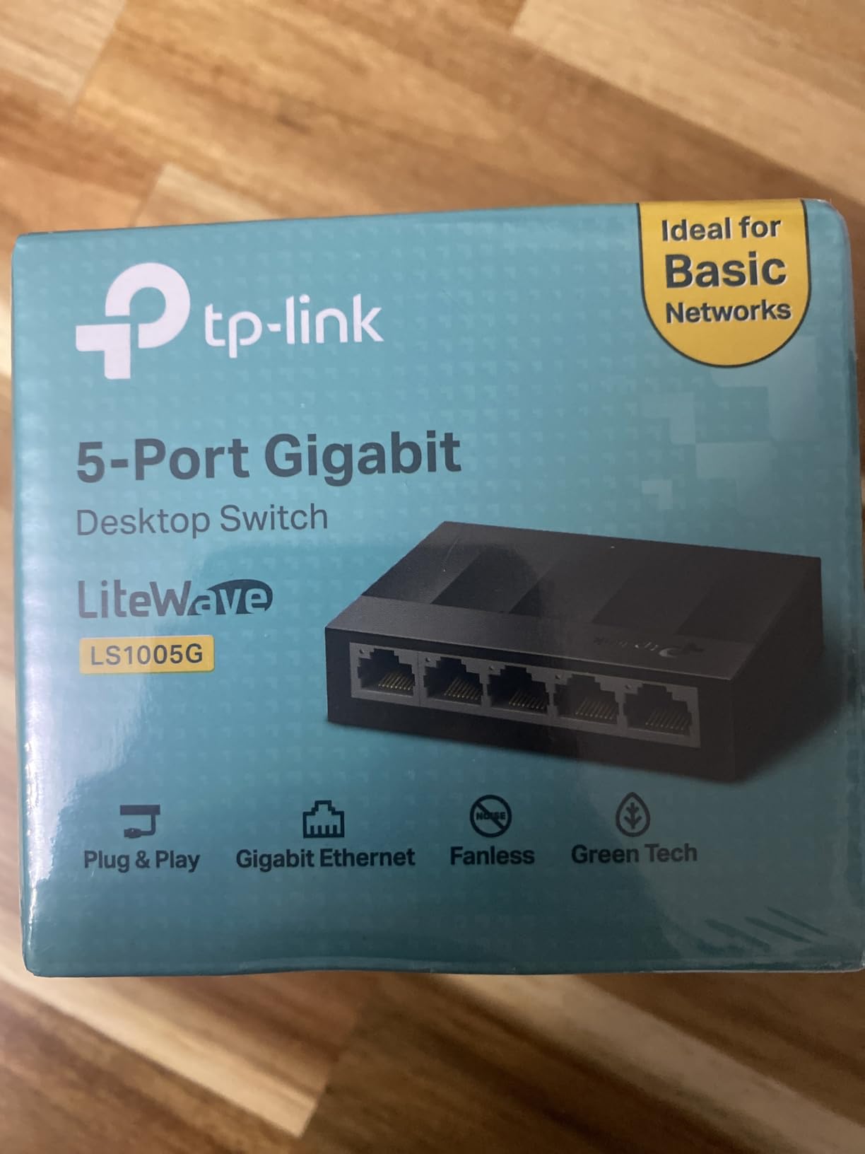 TP-Link LS1005G, Litewave 5 Port Gigabit Ethernet Unmanaged Switch customer photo 2