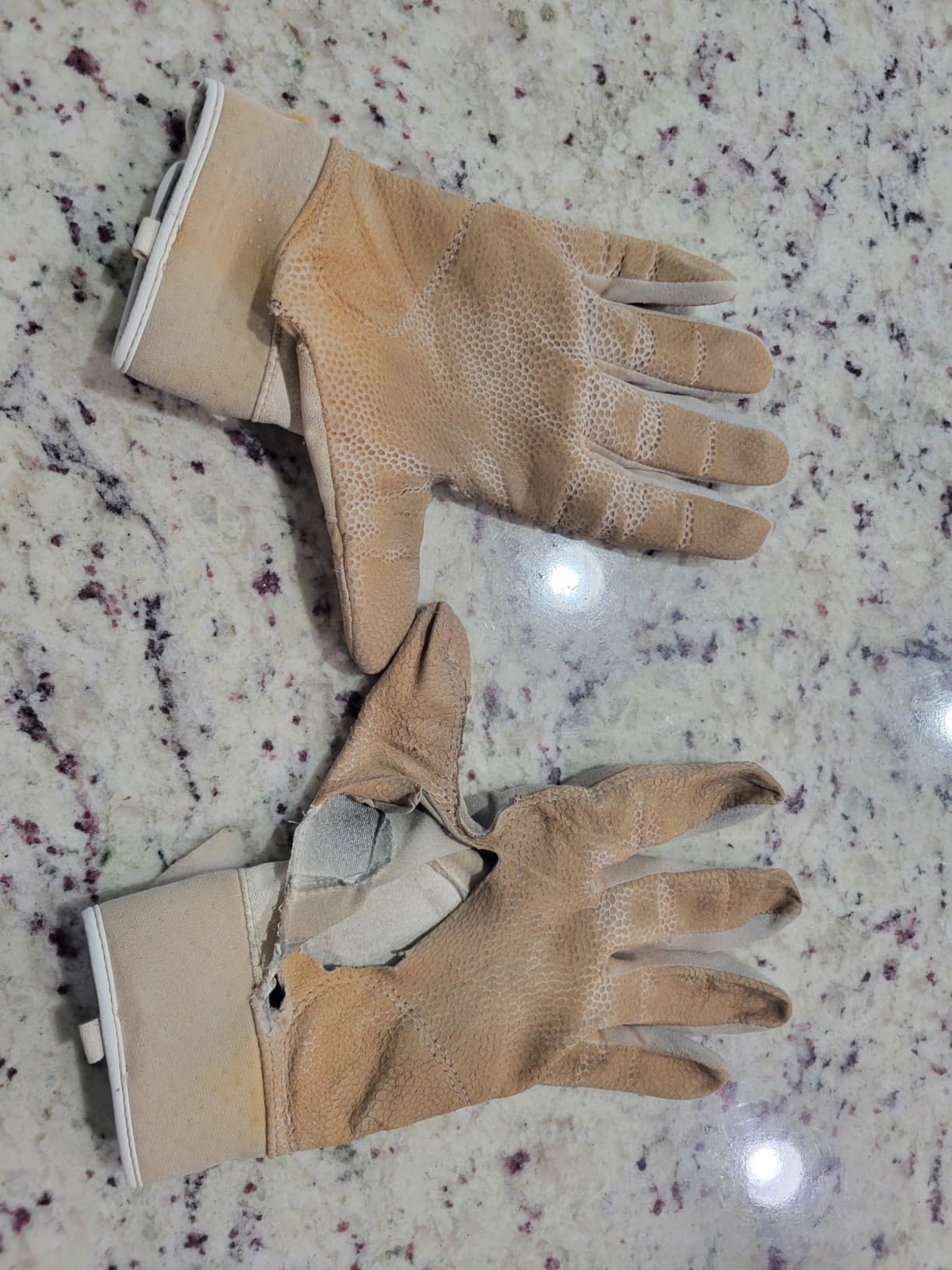 BRUCE BOLT Original Series Short Cuff Batting Gloves - Classic Edition - Adult & Youth Sizes customer photo 1