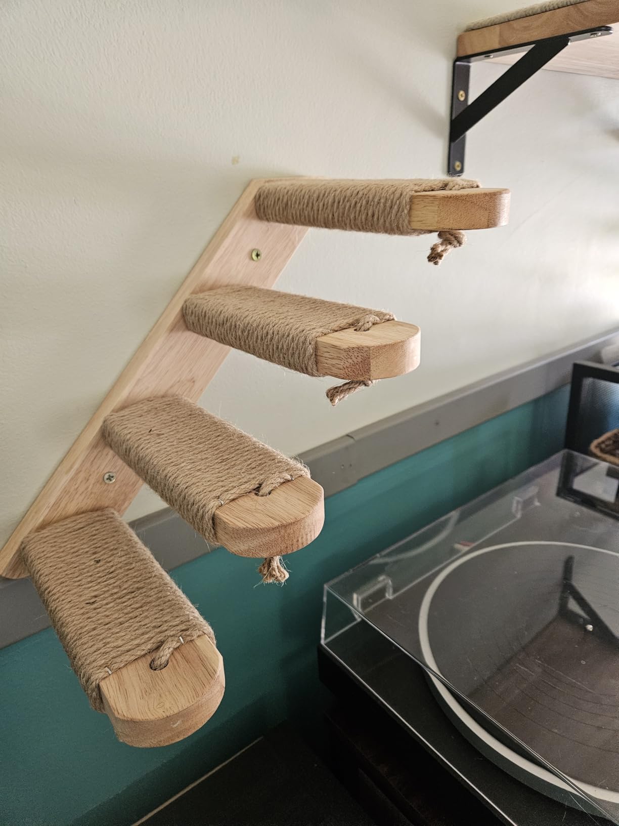 FUKUMARU Cat Climbing Shelf Wall Mounted, Small customer photo 2