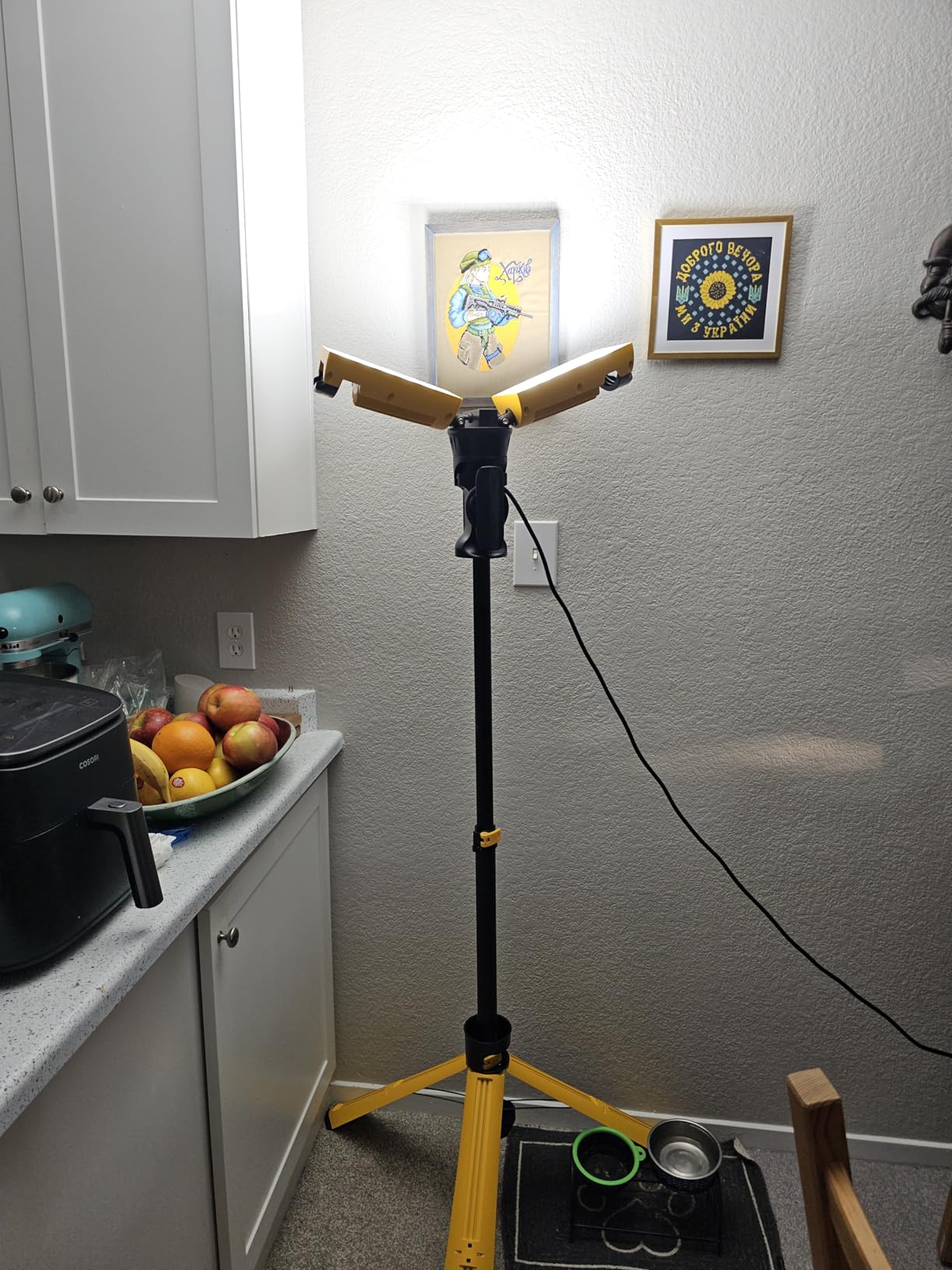 LUTEC Upgraded 5000K 15000 LM 105 W LED Work Light with Telescoping Tripod customer photo 2