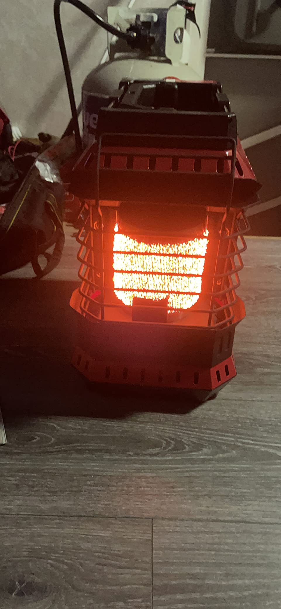 Mr. Heater Buddy FLEX 11,000 BTU Radiant Propane Indoor/Outdoor Space Heater customer photo 1