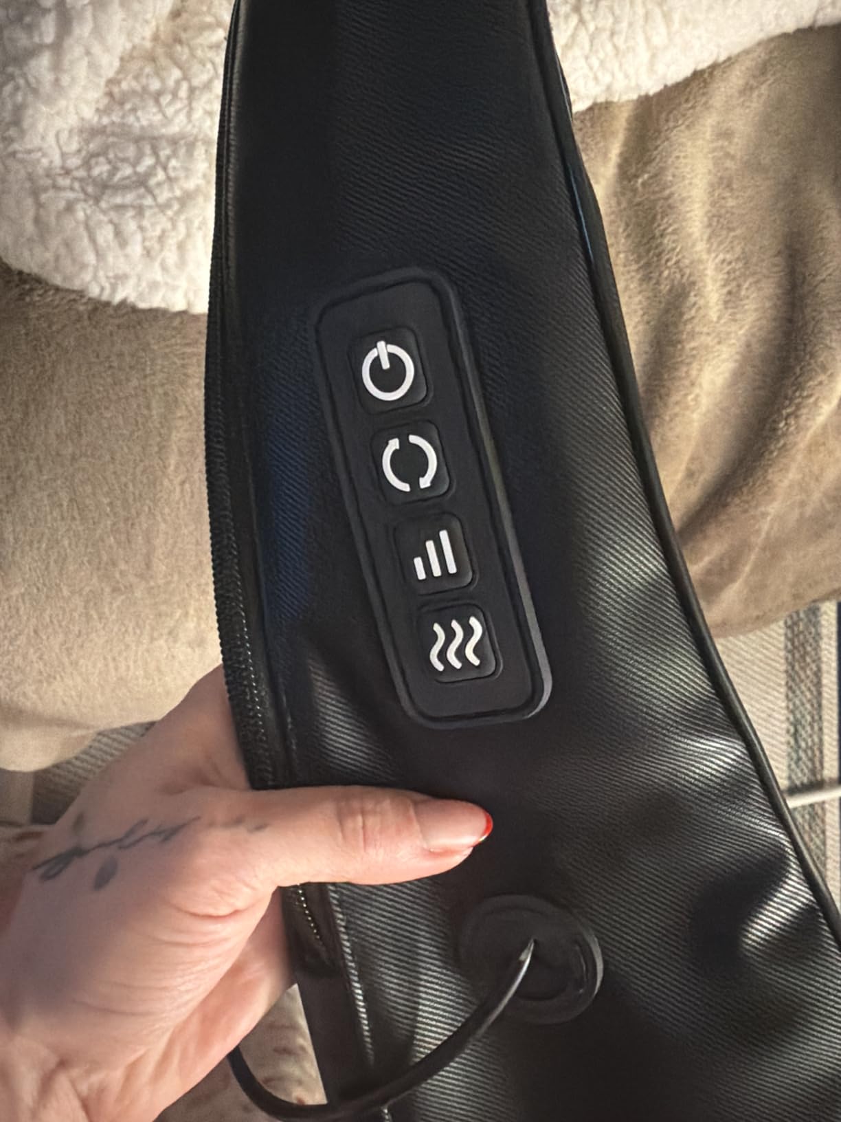 Shiatsu Neck Back & Shoulder Massager with Heat for Pain Relief Deep Tissue customer photo 1