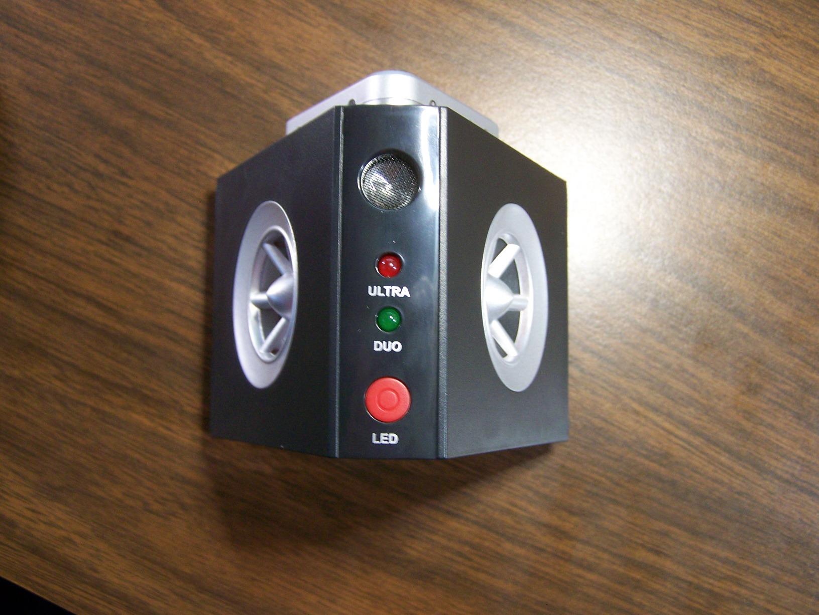 Angveirt Plug-in Ultrasonic Rodent Repeller for Home, Garage & RV customer photo 1