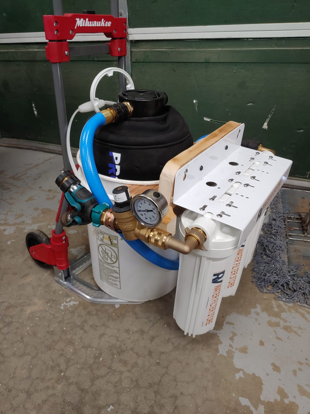 Anti-Scale 2 Stage RV Filter | This dual-stage RV filter combines sediment filtration with anti-scale phosphate technology to reduce hard water buildup. customer photo 2