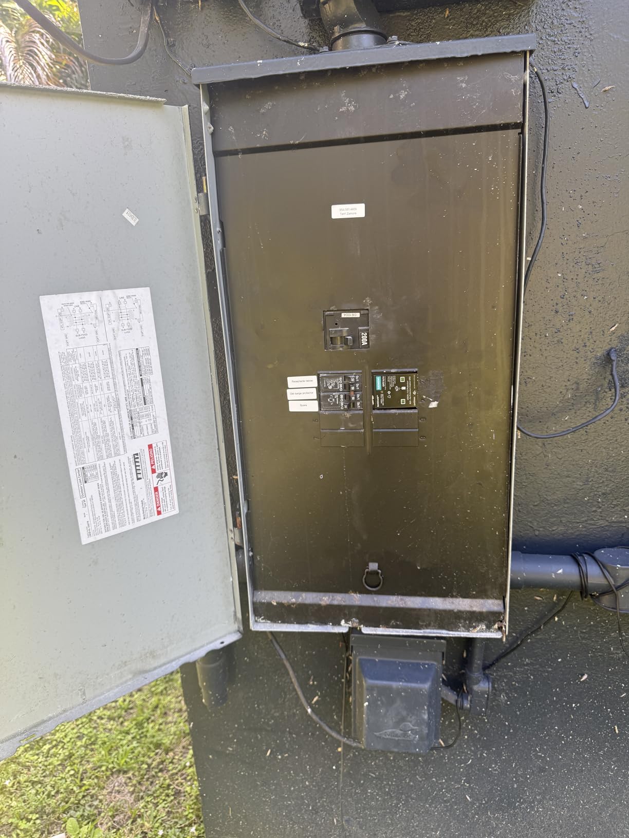 SIEMENS BOLTSHIELD Plug-in Surge Protection Device 2-Pole 65kA 120/240V, 1Ø, 3W customer photo 2