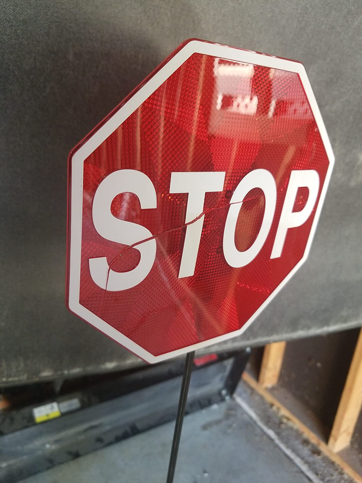 Securityman Garage Parking Aid with LED Stop Sign [Upgraded Base] – Large 7